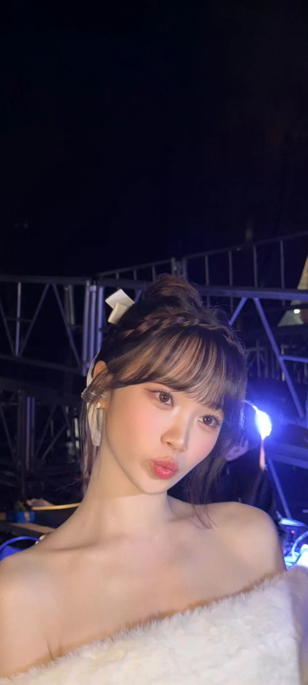 Wallpaper layar kunci hp Kim Chae-won 4K HD download — IZ*ONE, LE SSERAFIM