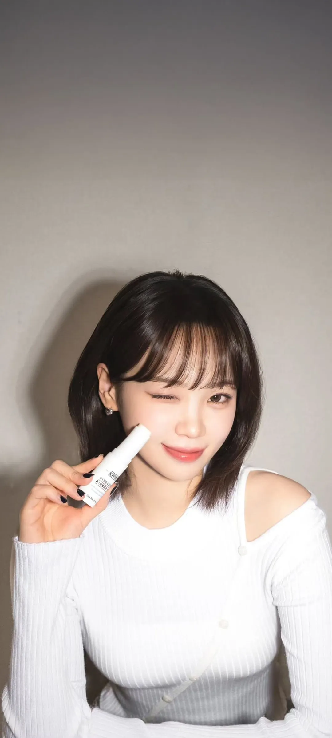 Wallpaper layar kunci hp Kim Chae-won 4K HD download — IZ*ONE, LE SSERAFIM