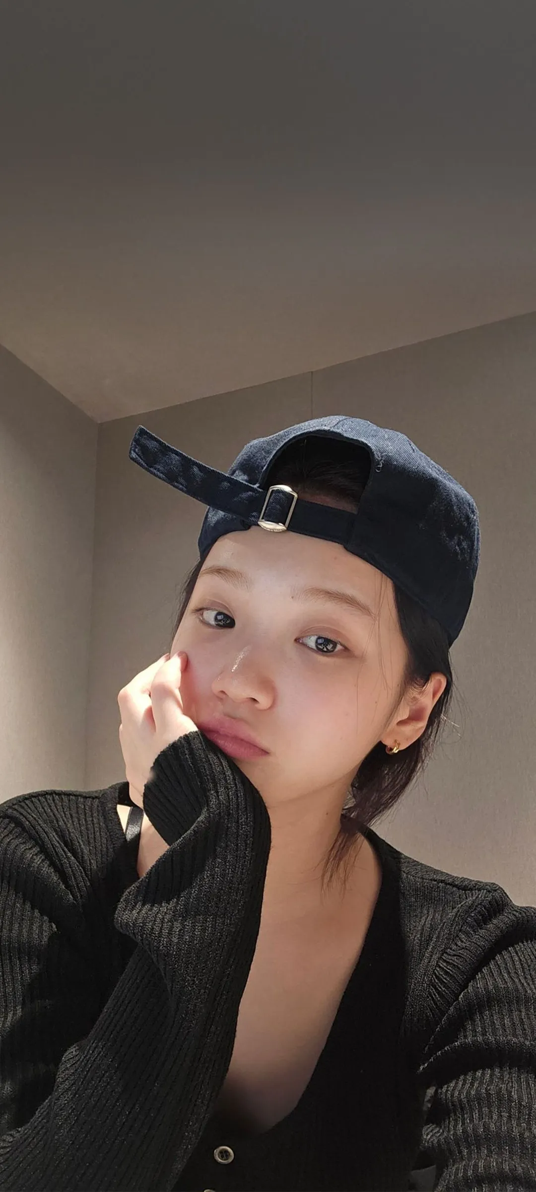 Wallpaper layar kunci hp Kim Chae-won 4K HD download — IZ*ONE, LE SSERAFIM
