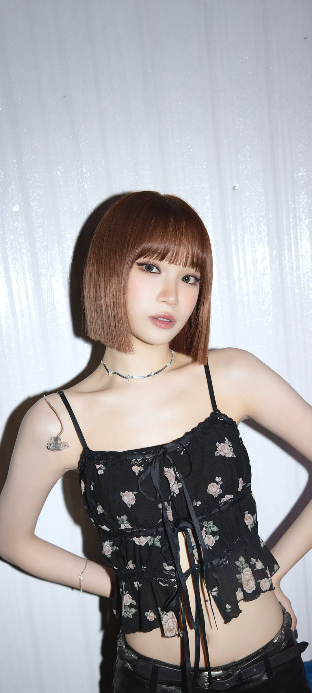 Wallpaper layar kunci hp Kim Chae-won 4K HD download — IZ*ONE, LE SSERAFIM