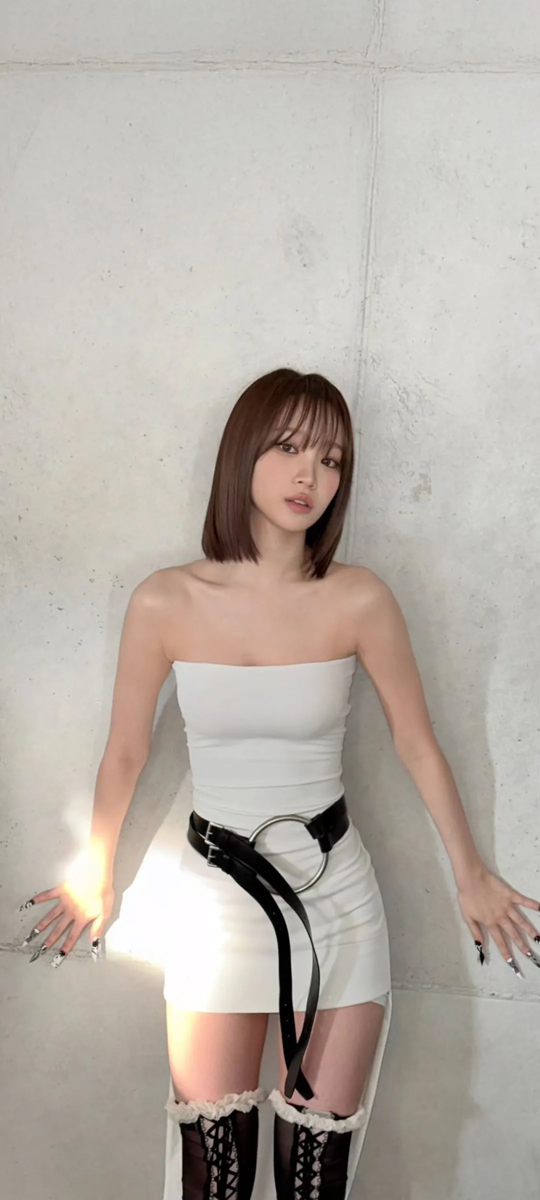 Wallpaper layar kunci hp Kim Chae-won 4K HD download — IZ*ONE, LE SSERAFIM