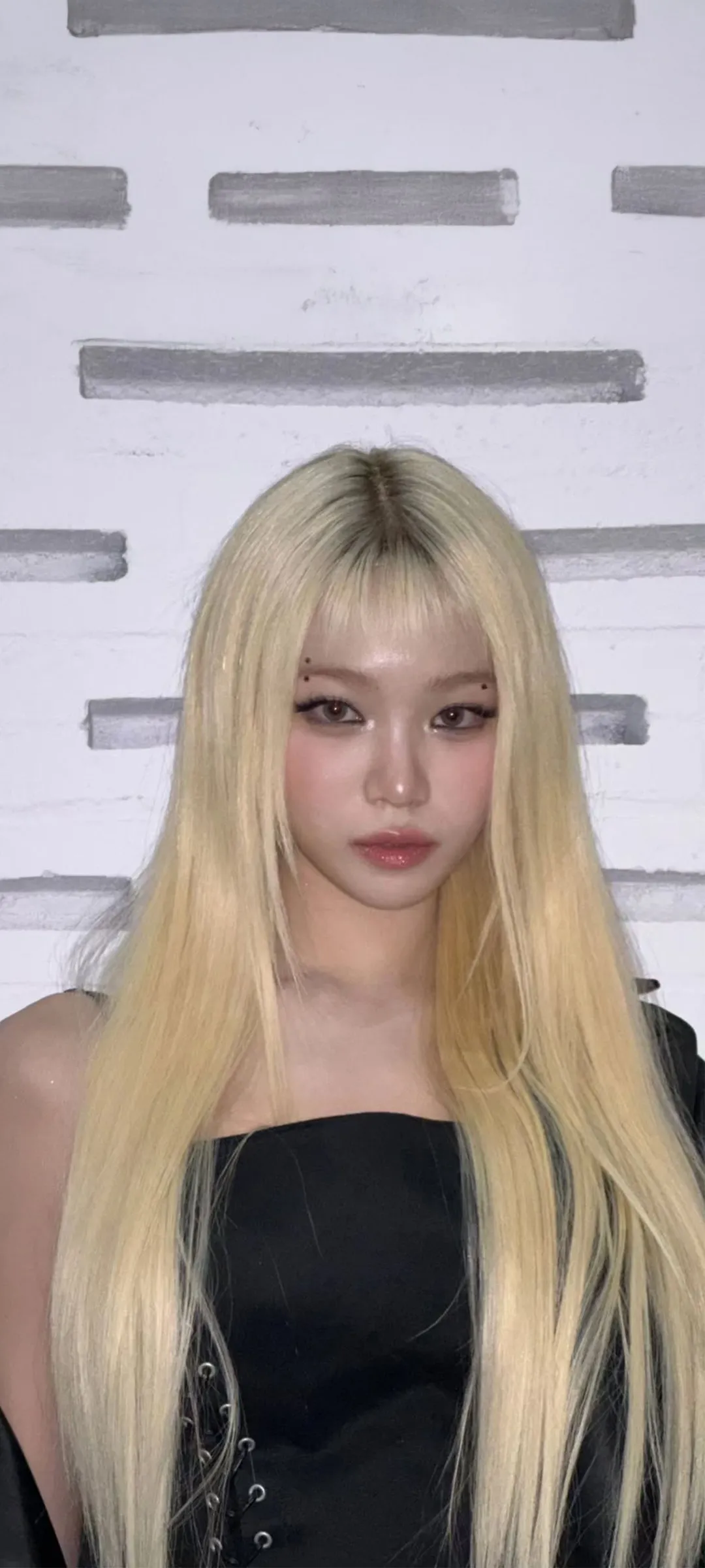 Wallpaper layar kunci hp Kim Chae-won 4K HD download — IZ*ONE, LE SSERAFIM