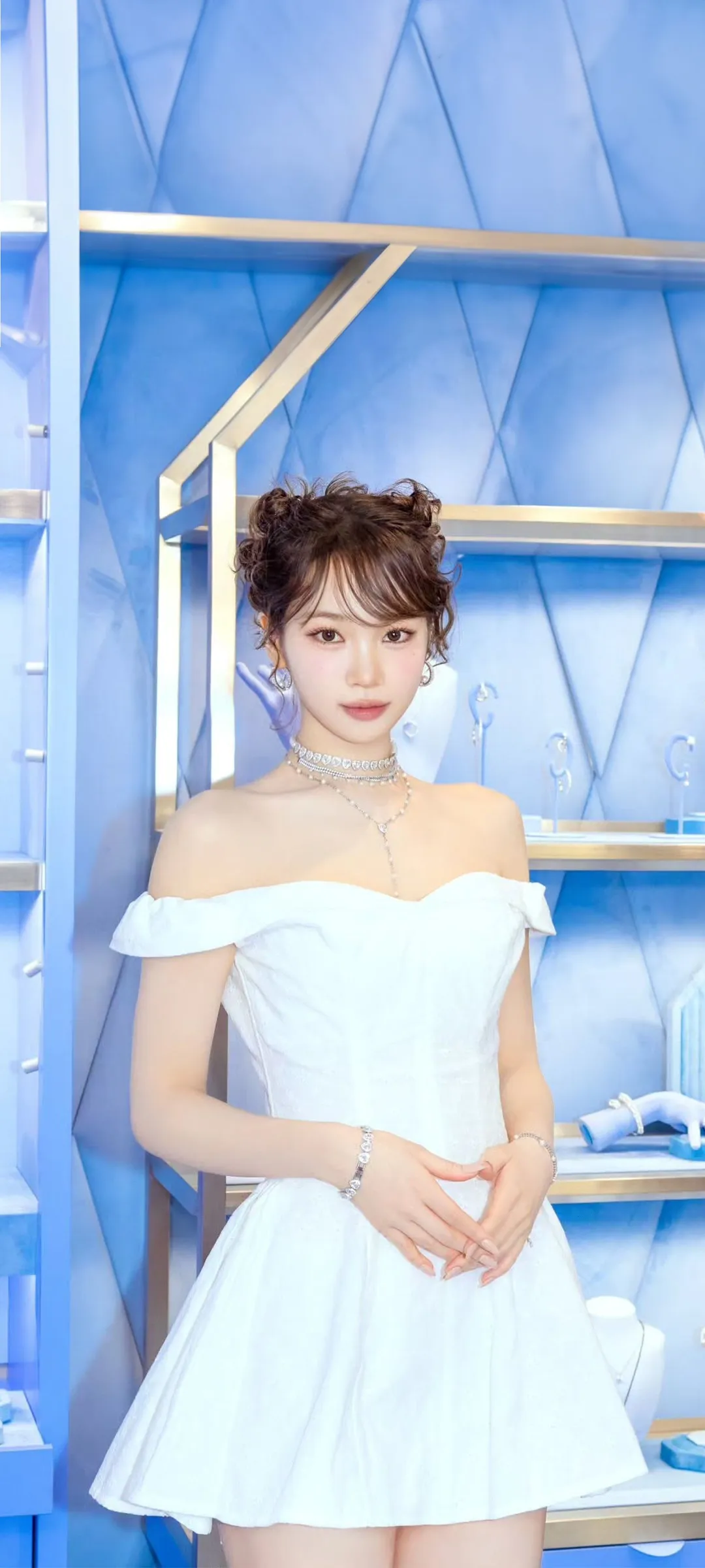 Wallpaper layar kunci hp Kim Chae-won 4K HD download — IZ*ONE, LE SSERAFIM