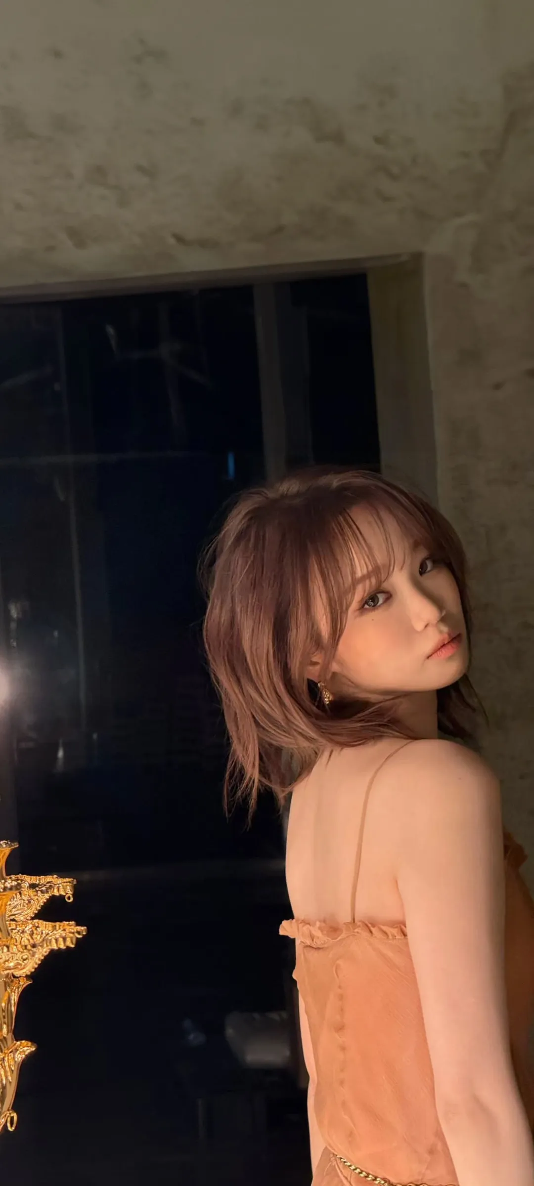 김채원 잠금화면 폰 배경화면 4K HD 다운로드 — 아이즈원, 르세라핌