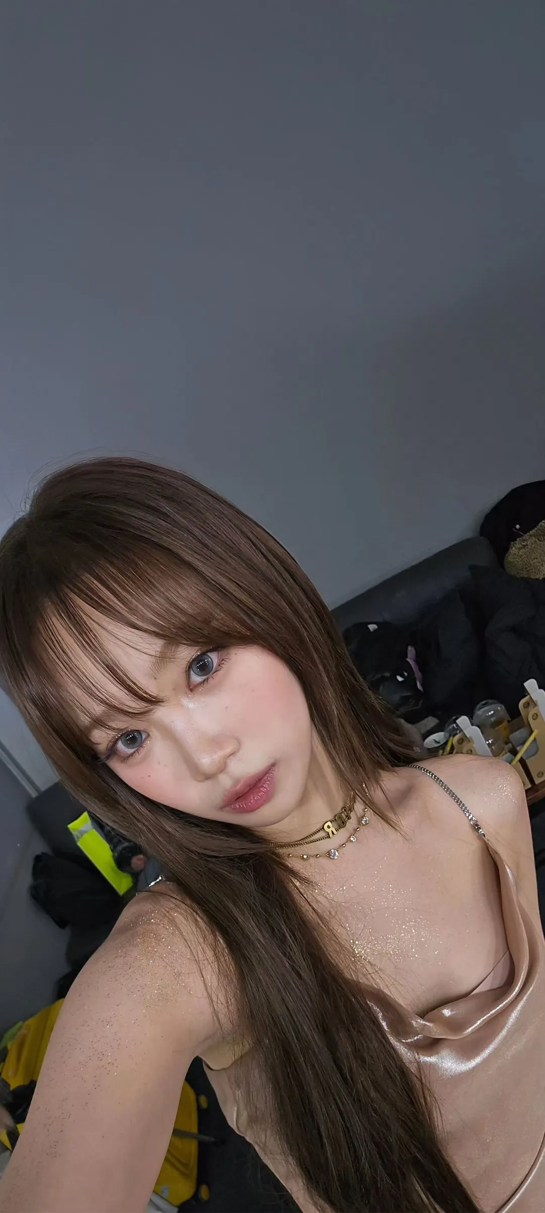 김채원 잠금화면 폰 배경화면 4K HD 다운로드 — 아이즈원, 르세라핌