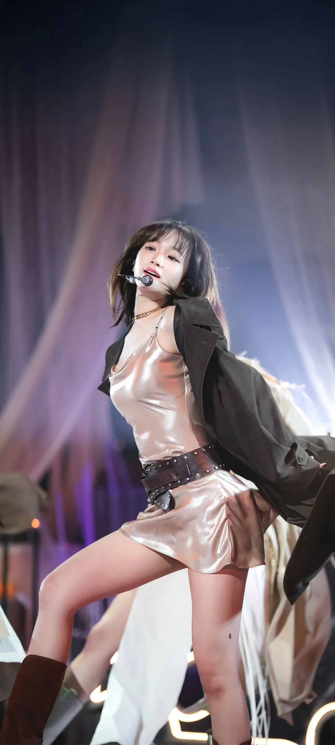 Wallpaper layar kunci hp Kim Chae-won 4K HD download — IZ*ONE, LE SSERAFIM