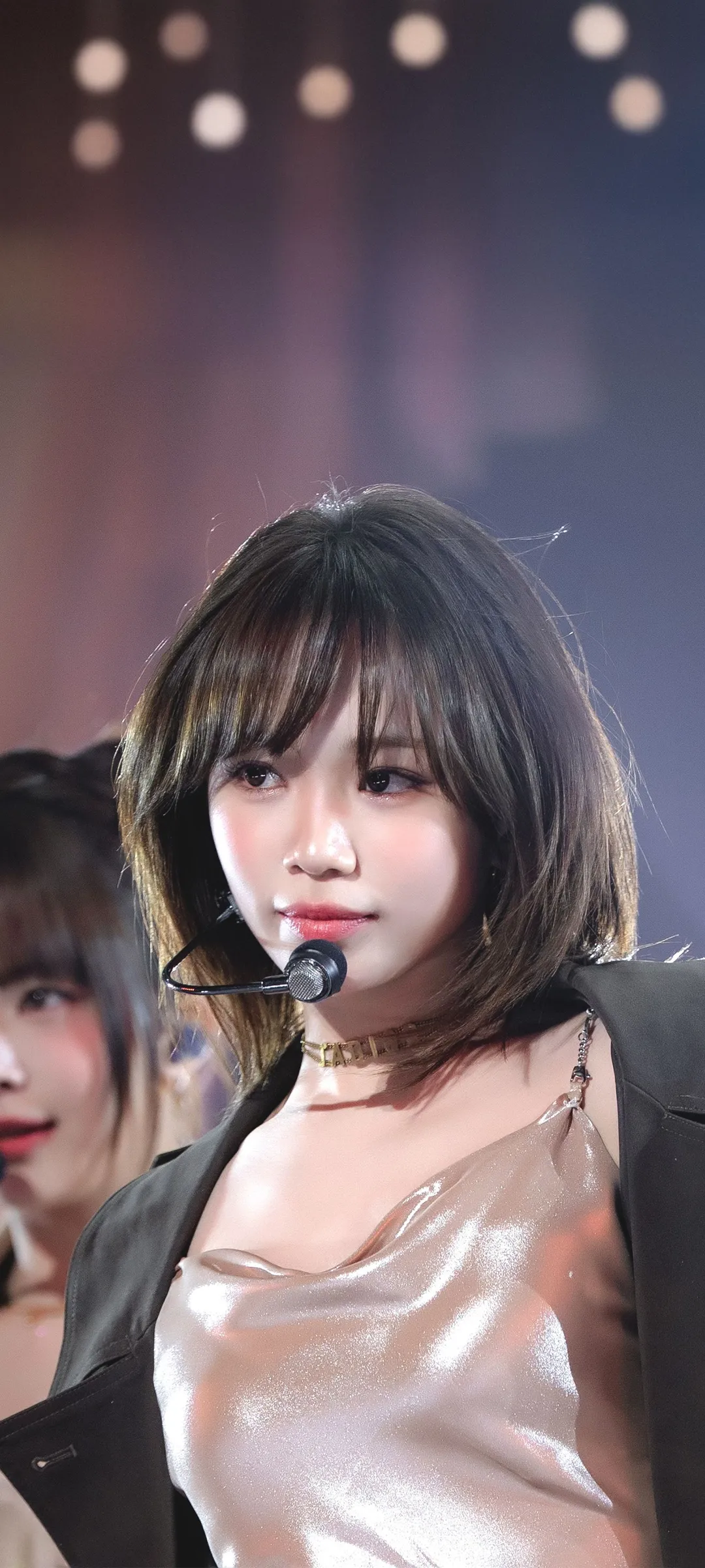 Wallpaper layar kunci hp Kim Chae-won 4K HD download — IZ*ONE, LE SSERAFIM
