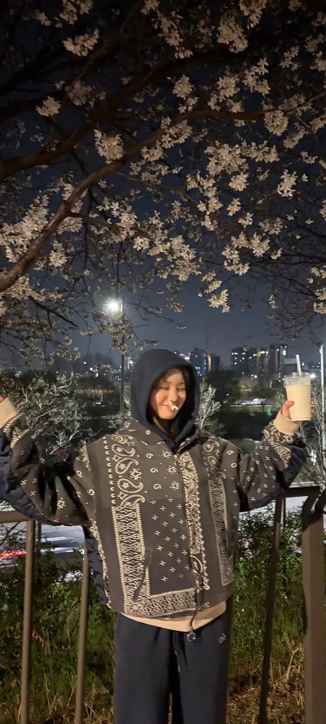 Wallpaper layar kunci hp Kim Chae-won 4K HD download — IZ*ONE, LE SSERAFIM