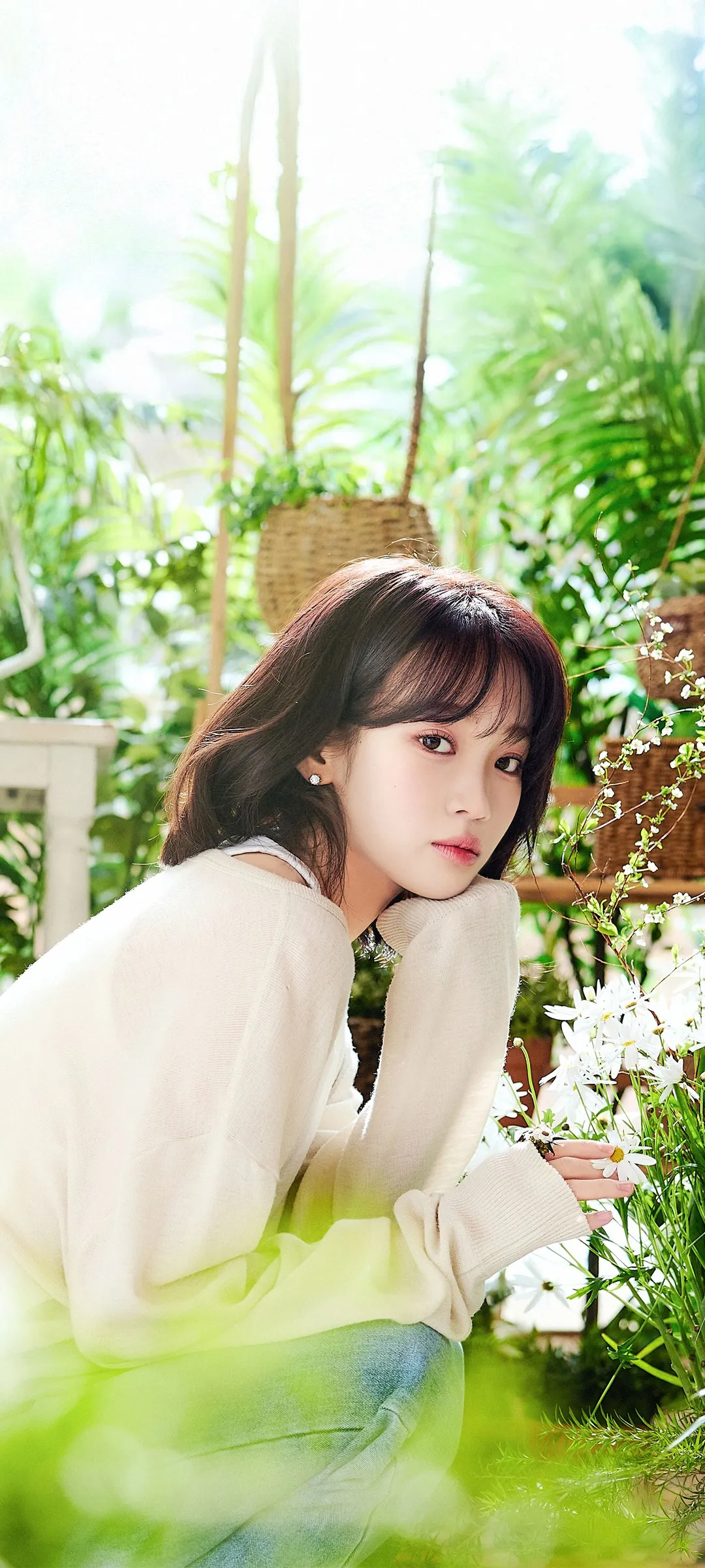 Wallpaper layar kunci hp Kim Chae-won 4K HD download — IZ*ONE, LE SSERAFIM