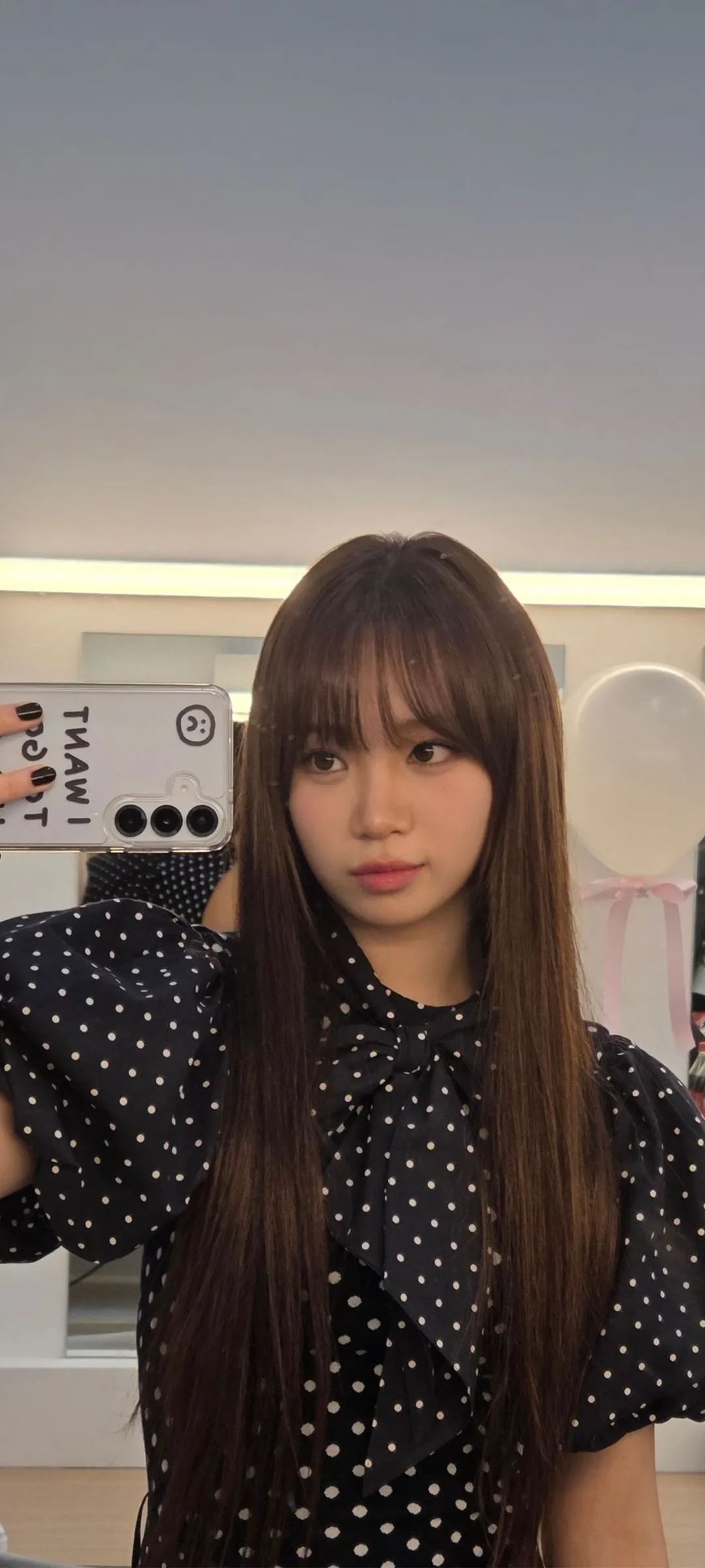 Wallpaper layar kunci hp Kim Chae-won 4K HD download — IZ*ONE, LE SSERAFIM