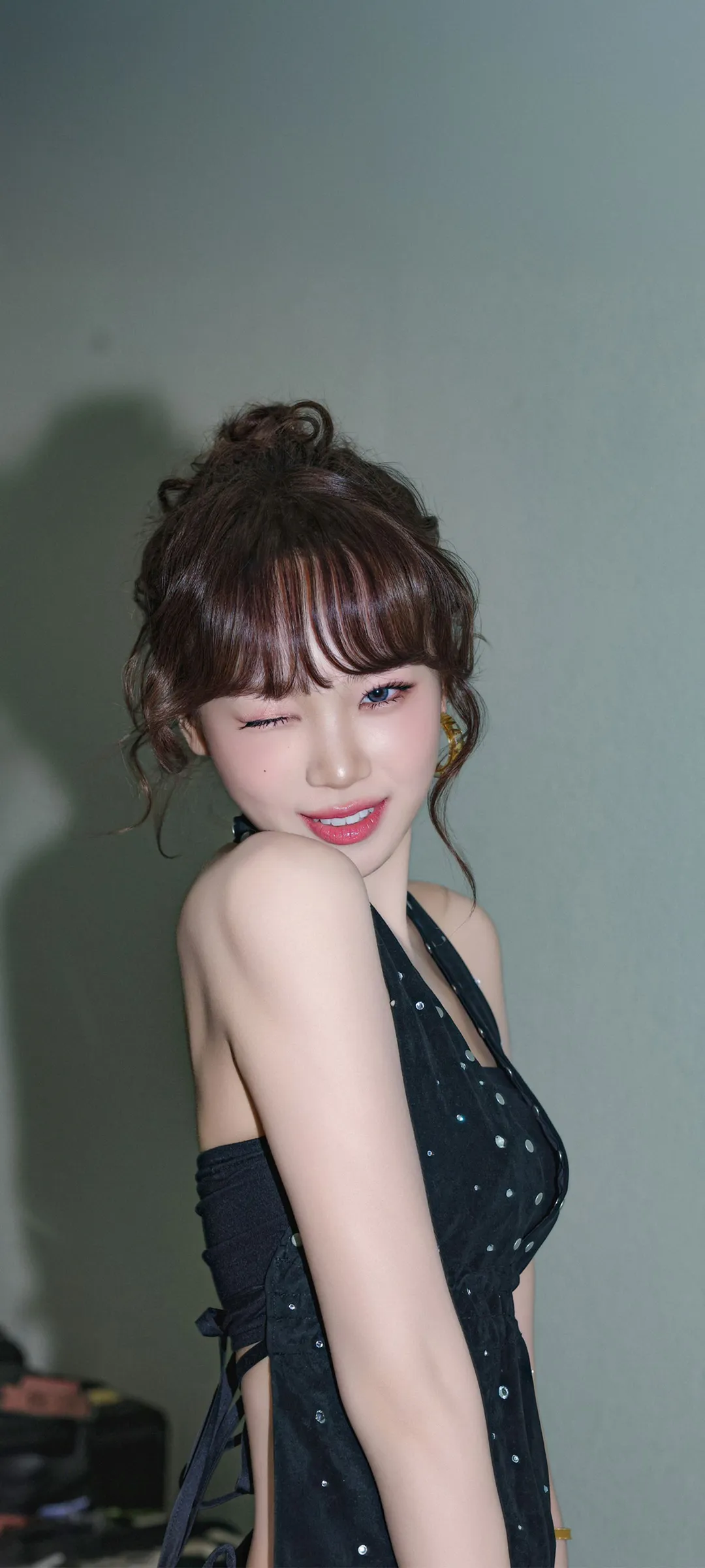 Kim Chae-won lock screen phone wallpaper 4K HD download — IZ*ONE, LE SSERAFIM