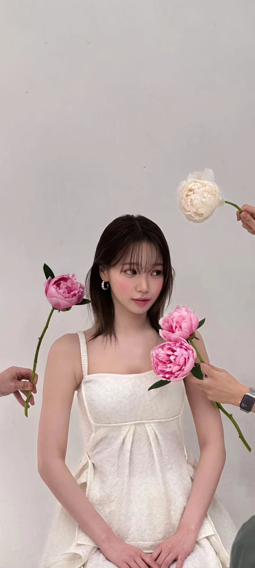 Wallpaper layar kunci hp Kim Chae-won 4K HD download — IZ*ONE, LE SSERAFIM