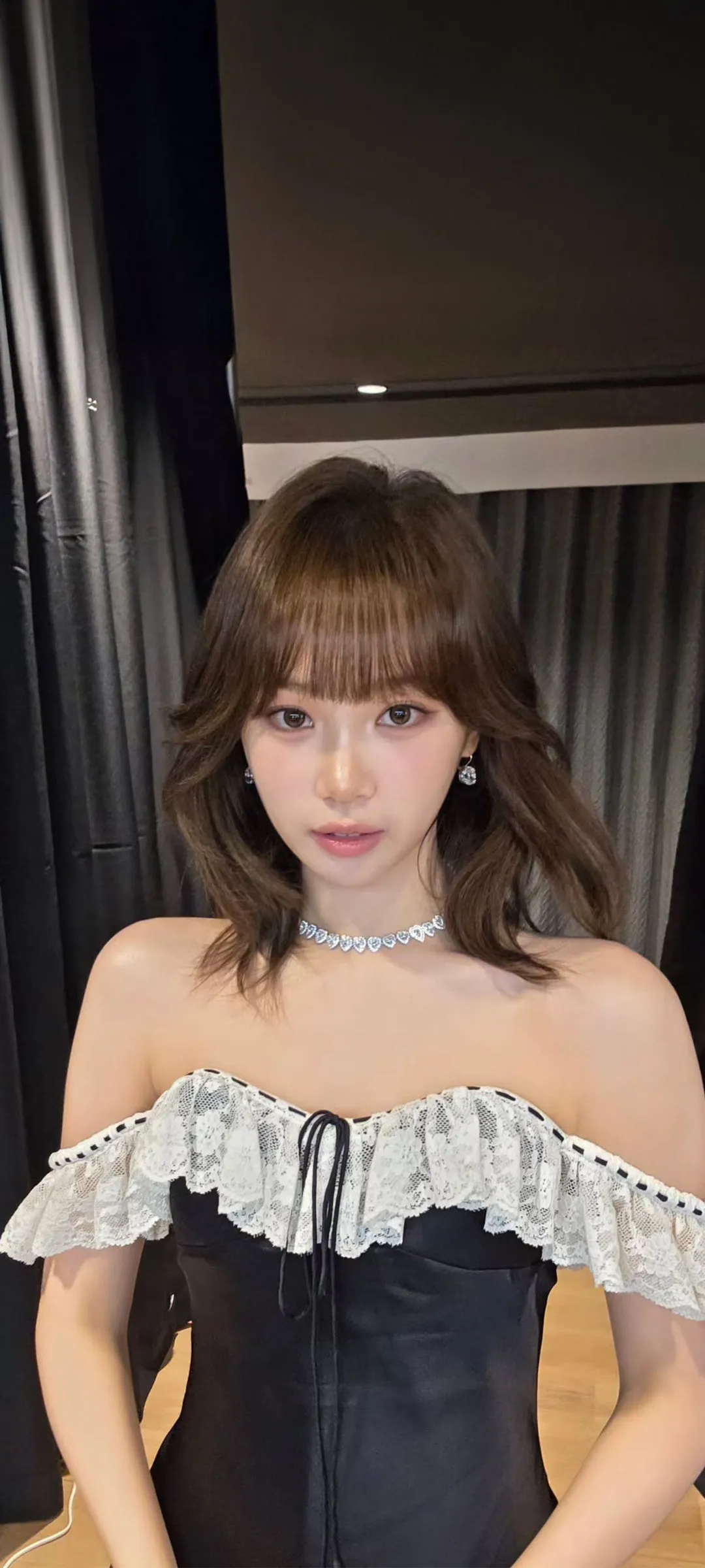 Wallpaper layar kunci hp Kim Chae-won 4K HD download — IZ*ONE, LE SSERAFIM