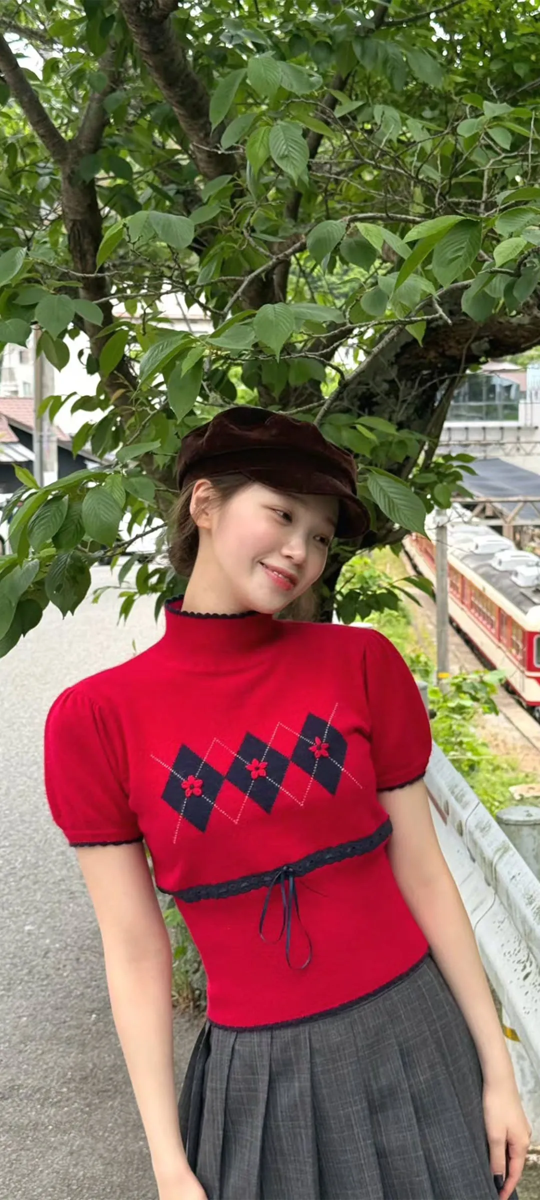 김채원 잠금화면 폰 배경화면 4K HD 다운로드 — 아이즈원, 르세라핌