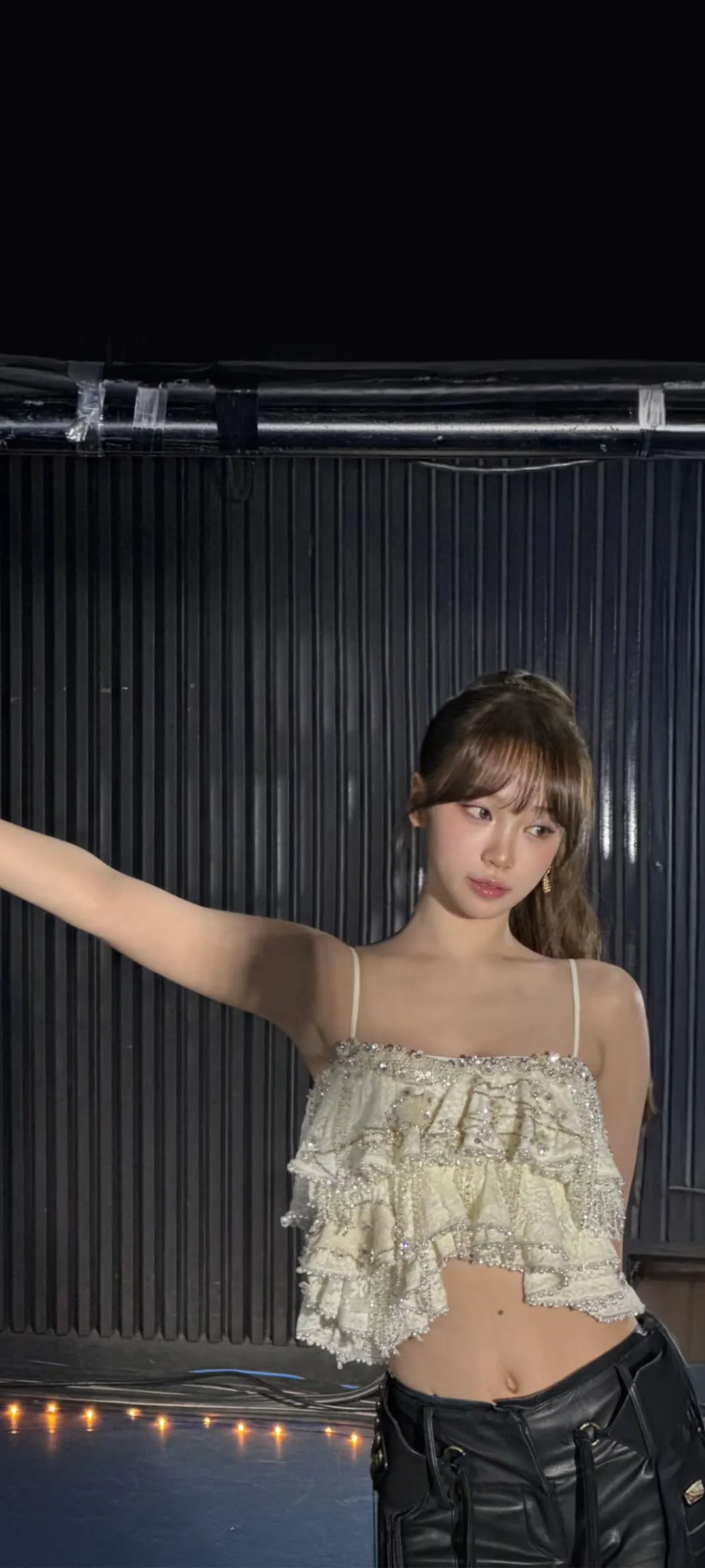 김채원 잠금화면 폰 배경화면 4K HD 다운로드 — 아이즈원, 르세라핌