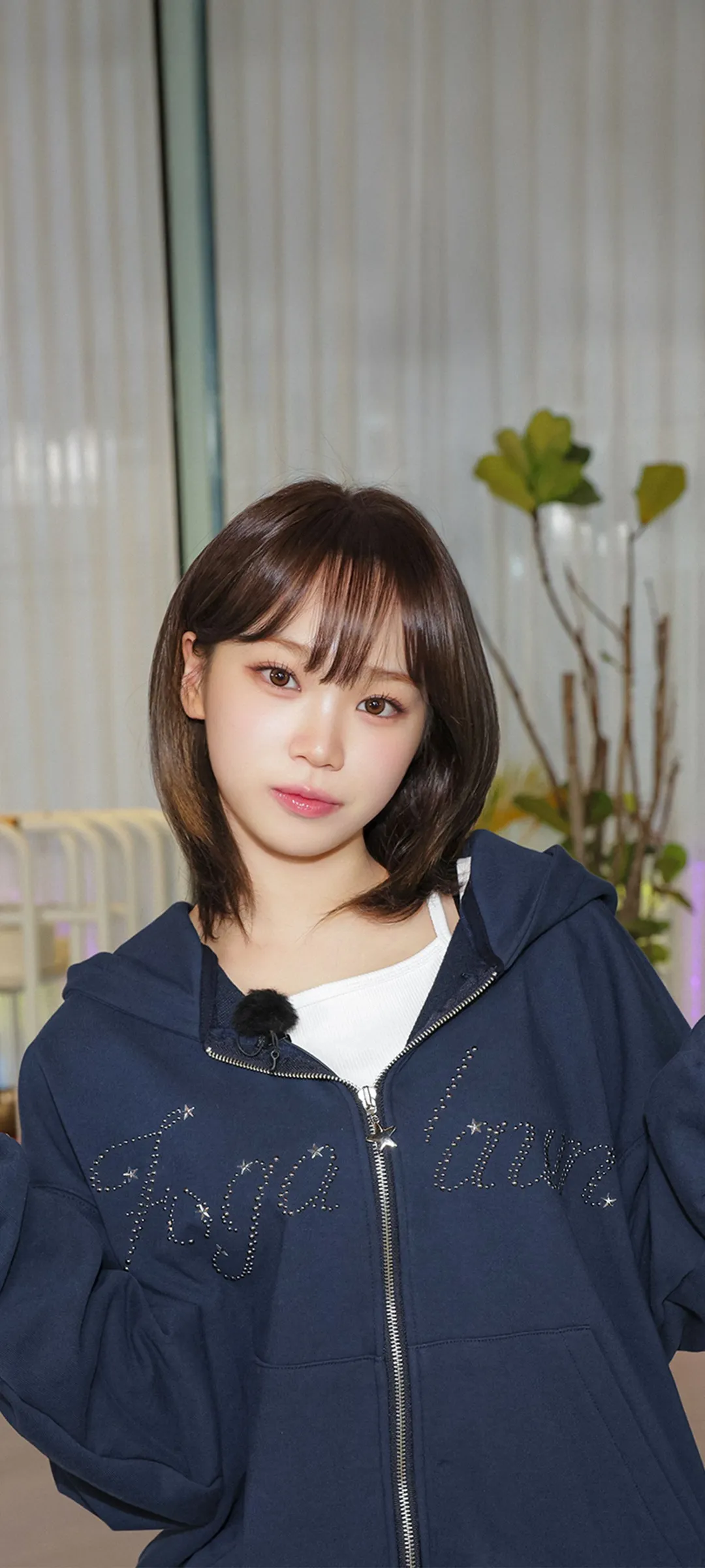 Wallpaper layar kunci hp Kim Chae-won 4K HD download — IZ*ONE, LE SSERAFIM