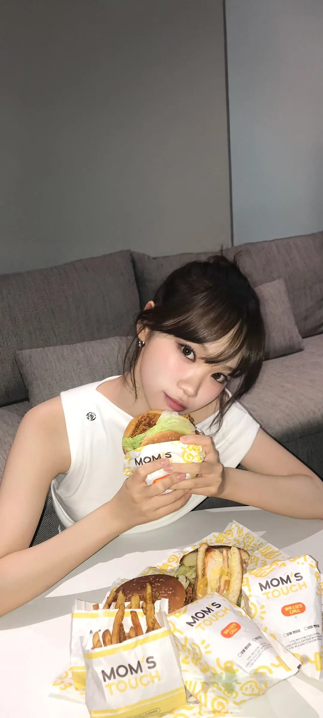 วอลเปเปอร์ หน้าจอล็อก มือถือ คิม แชวอน 4K HD ดาวน์โหลด — IZ*ONE, LE SSERAFIM