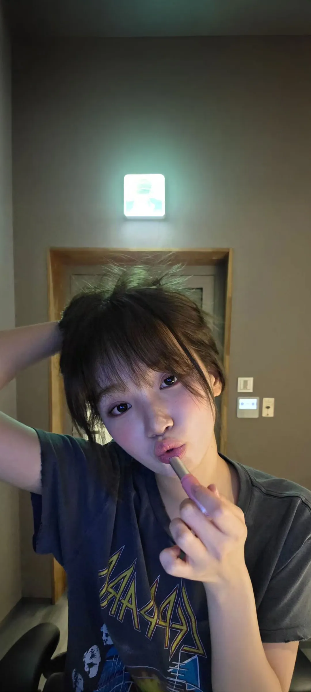 Wallpaper layar kunci hp Kim Chae-won 4K HD download — IZ*ONE, LE SSERAFIM