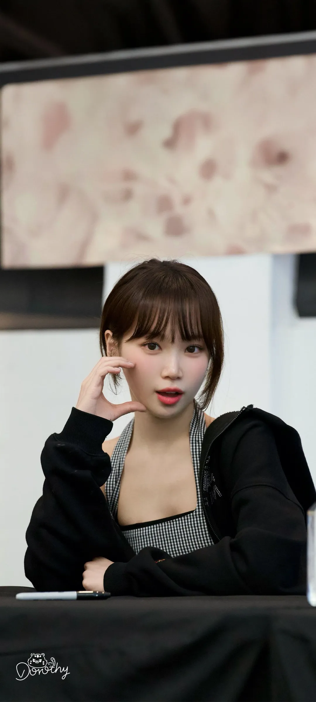 Wallpaper layar kunci hp Kim Chae-won 4K HD download — IZ*ONE, LE SSERAFIM