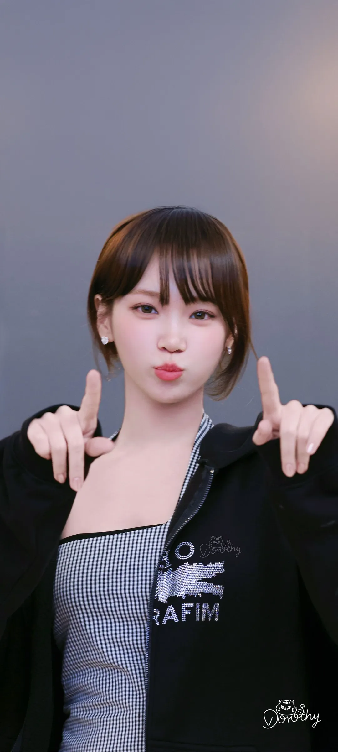 김채원 잠금화면 폰 배경화면 4K HD 다운로드 — 아이즈원, 르세라핌
