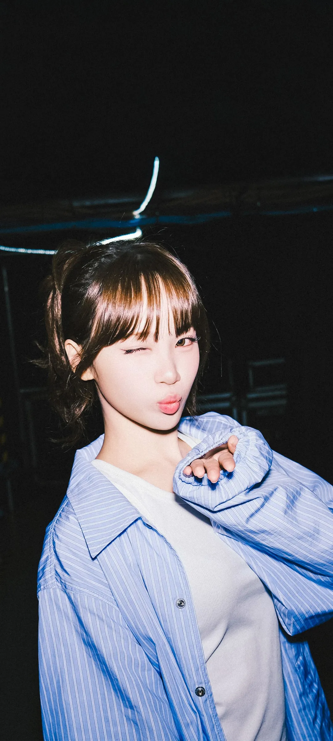 Kim Chae-won lock screen phone wallpaper 4K HD download — IZ*ONE, LE SSERAFIM