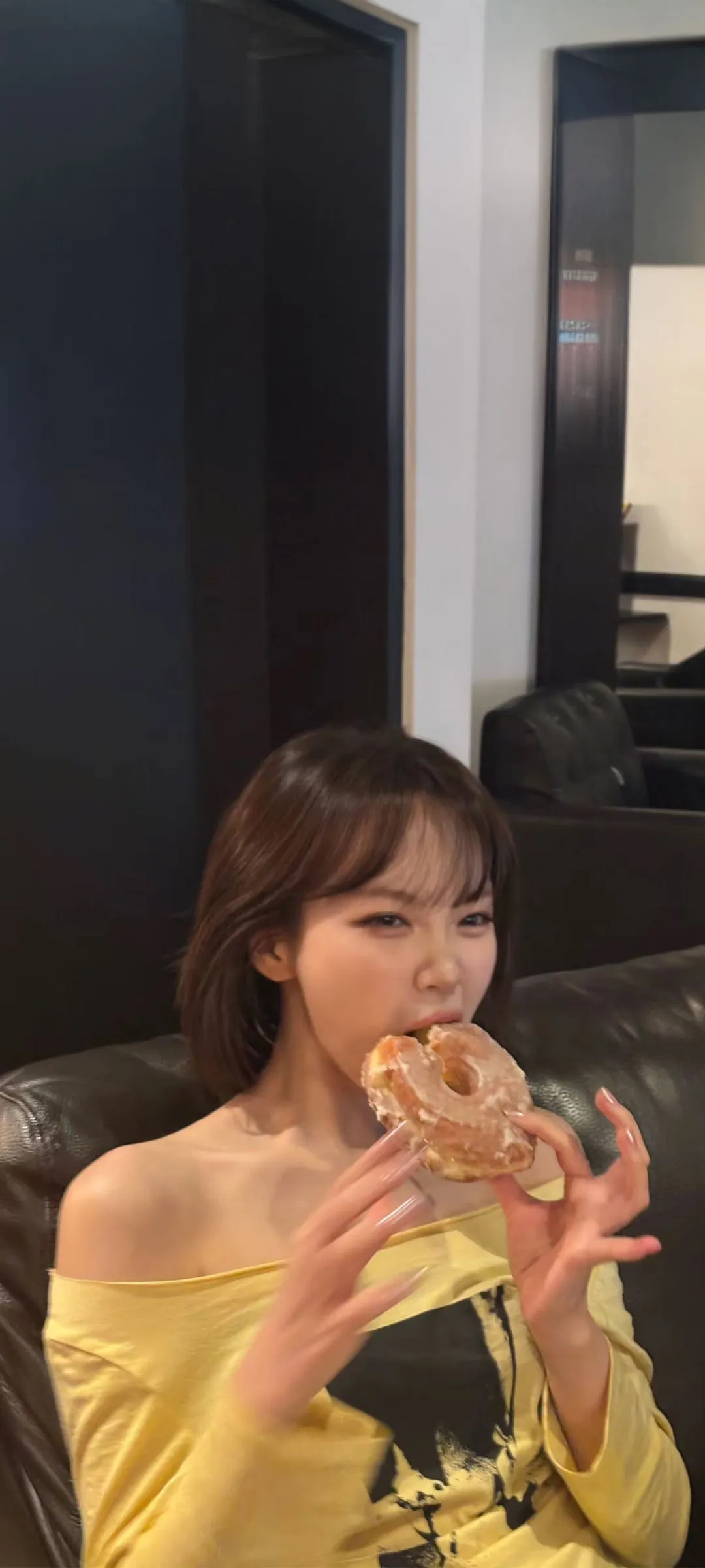 Wallpaper layar kunci hp Kim Chae-won 4K HD download — IZ*ONE, LE SSERAFIM
