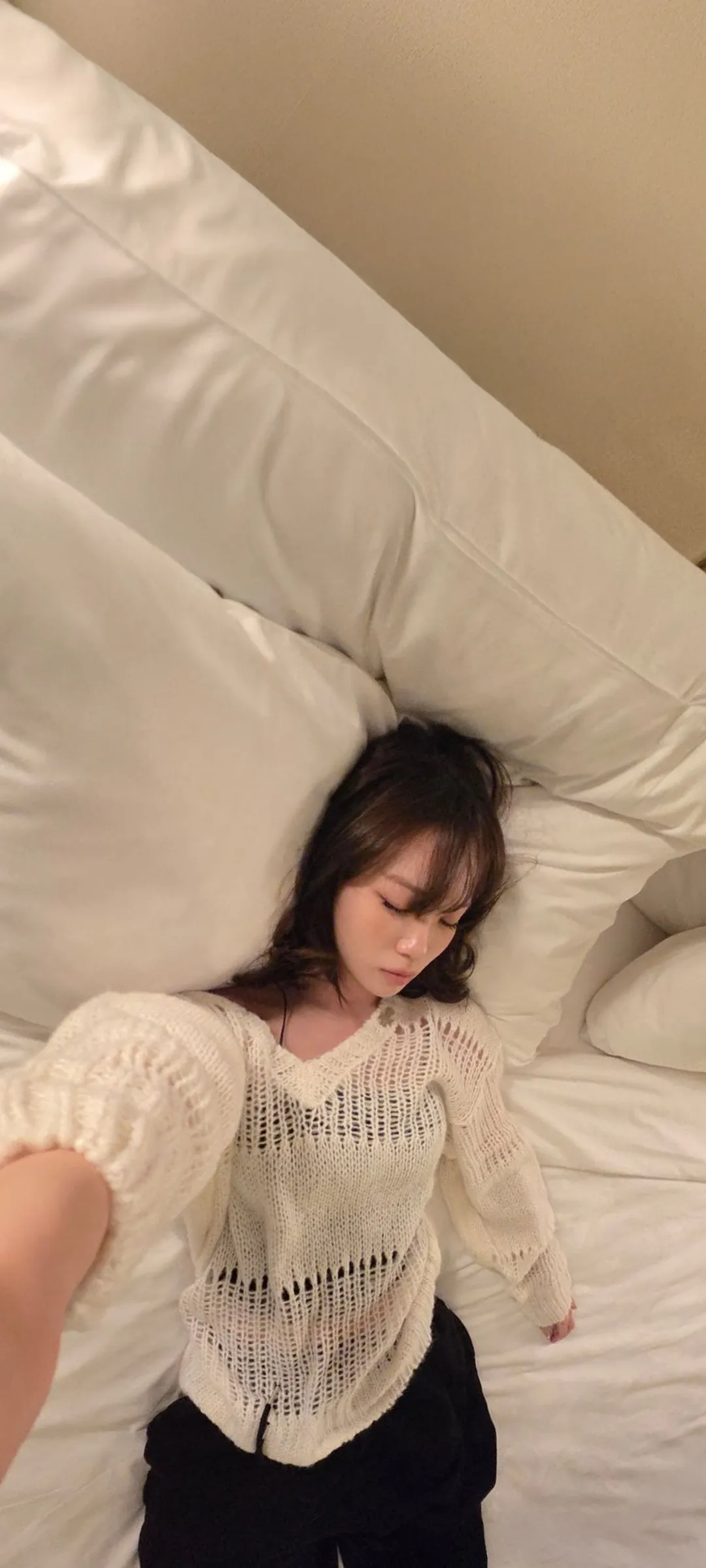 김채원 잠금화면 폰 배경화면 4K HD 다운로드 — 아이즈원, 르세라핌
