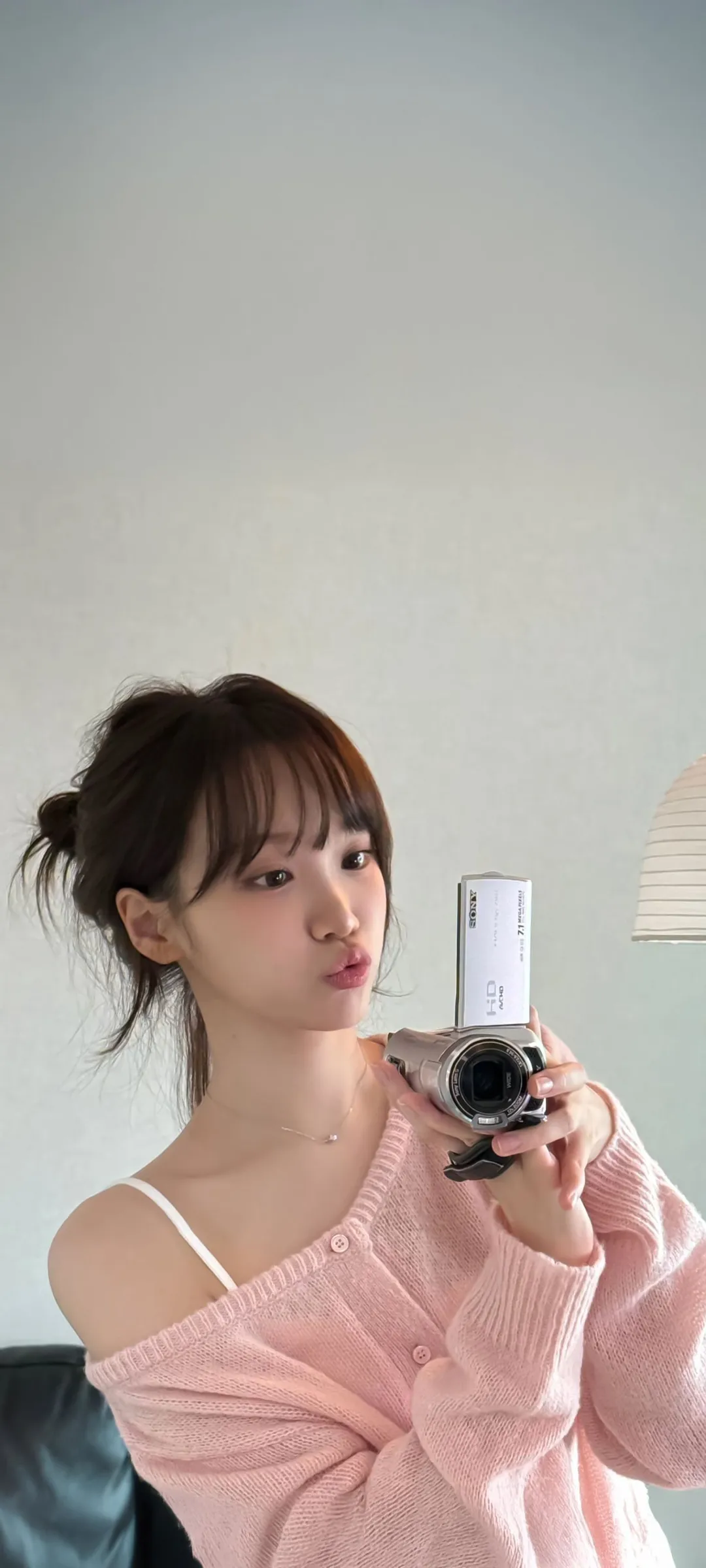 김채원 잠금화면 폰 배경화면 4K HD 다운로드 — 아이즈원, 르세라핌