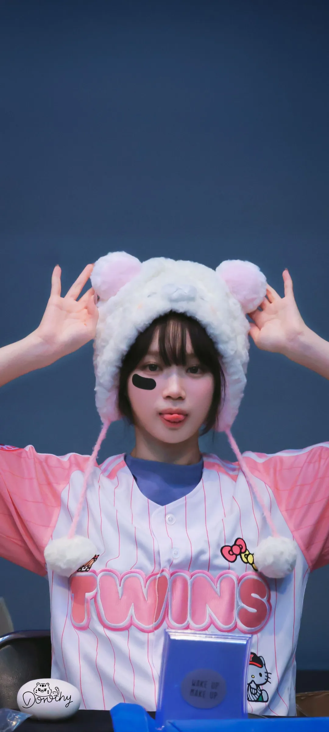 Kim Chae-won lock screen phone wallpaper 4K HD download — IZ*ONE, LE SSERAFIM