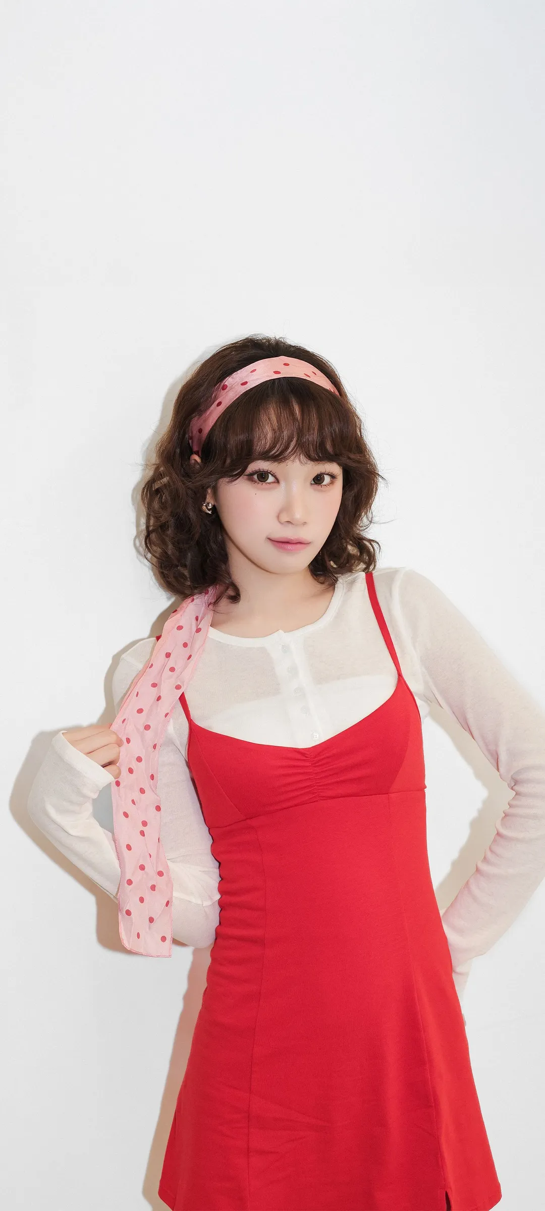 Wallpaper layar kunci hp Kim Chae-won 4K HD download — IZ*ONE, LE SSERAFIM