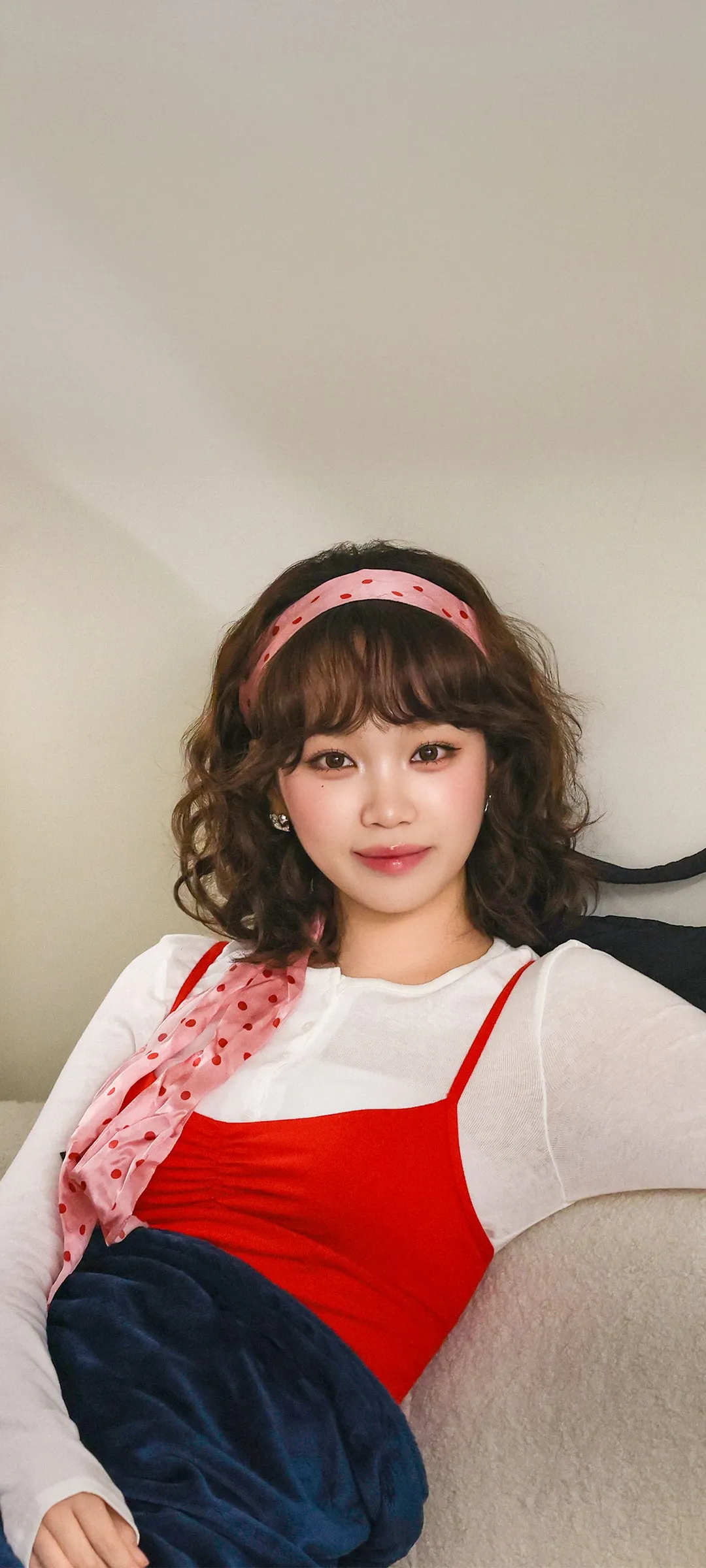 김채원 잠금화면 폰 배경화면 4K HD 다운로드 — 아이즈원, 르세라핌