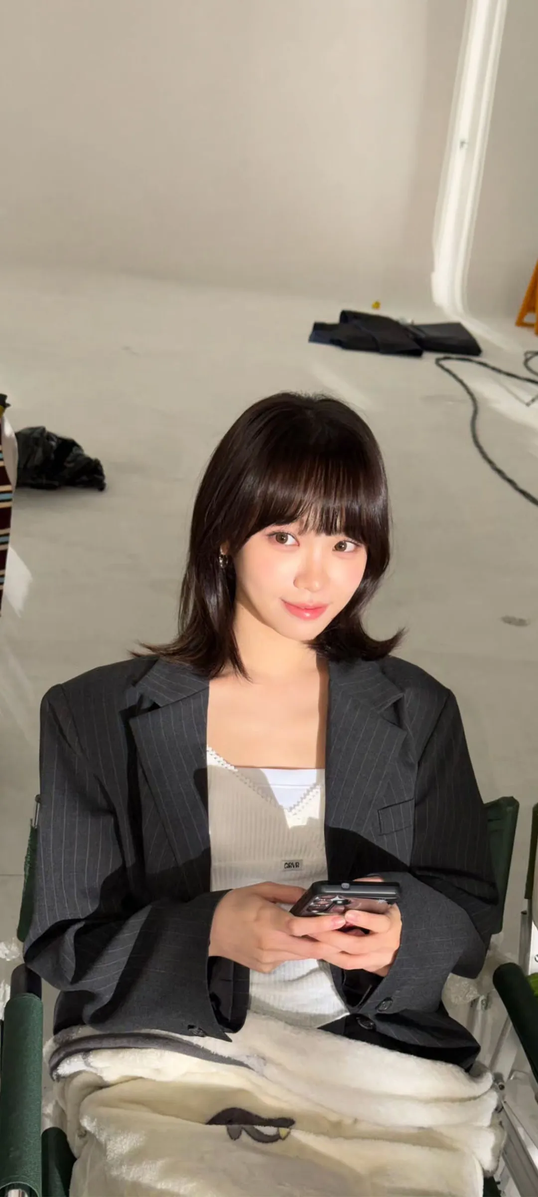 김채원 잠금화면 폰 배경화면 4K HD 다운로드 — 아이즈원, 르세라핌