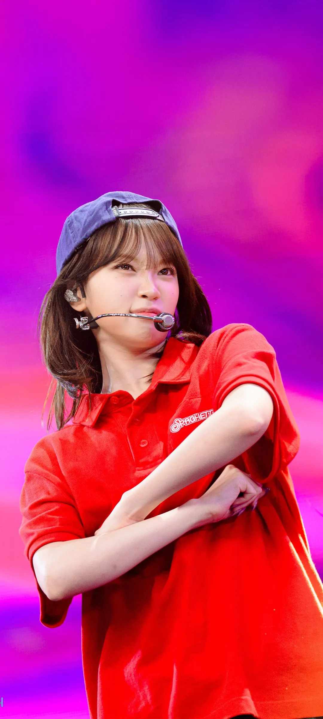 Kim Chae-won lock screen phone wallpaper 4K HD download — IZ*ONE, LE SSERAFIM