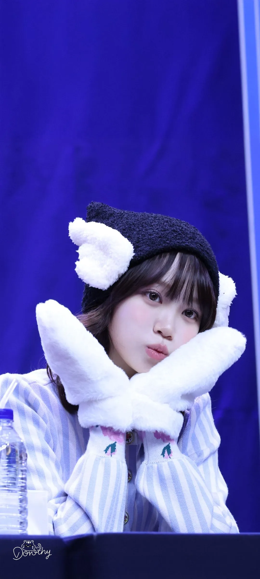Kim Chae-won lock screen phone wallpaper 4K HD download — IZ*ONE, LE SSERAFIM