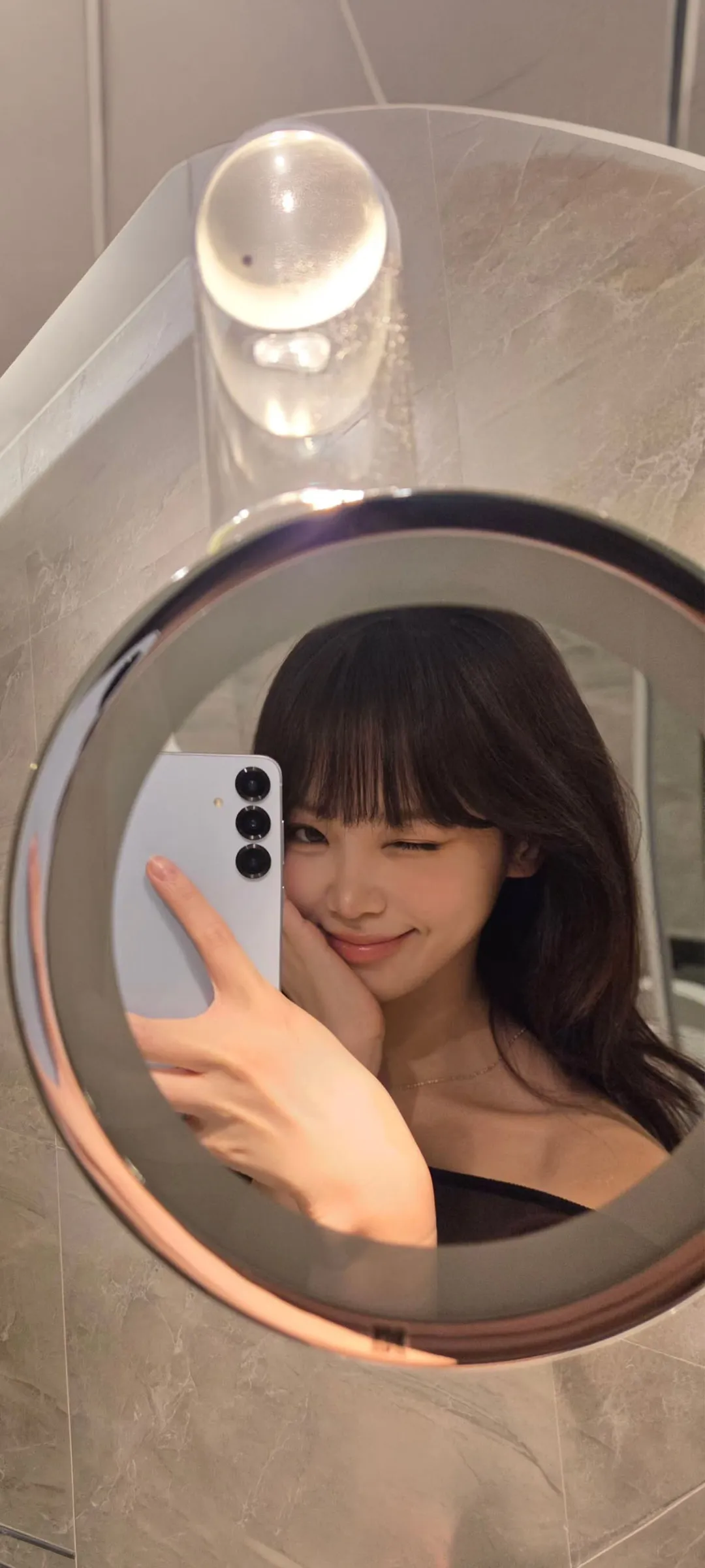 김채원 잠금화면 폰 배경화면 4K HD 다운로드 — 아이즈원, 르세라핌