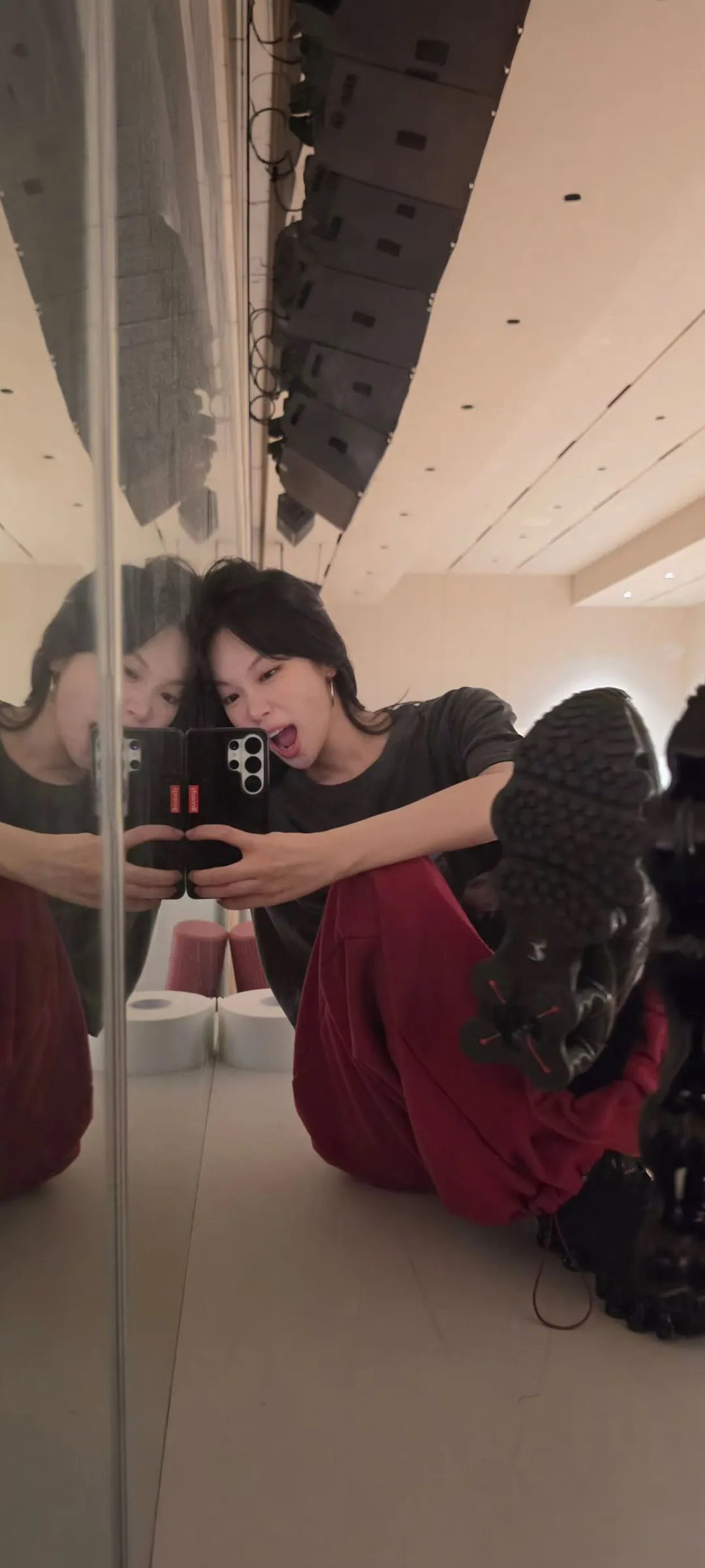 김채원 잠금화면 폰 배경화면 4K HD 다운로드 — 아이즈원, 르세라핌