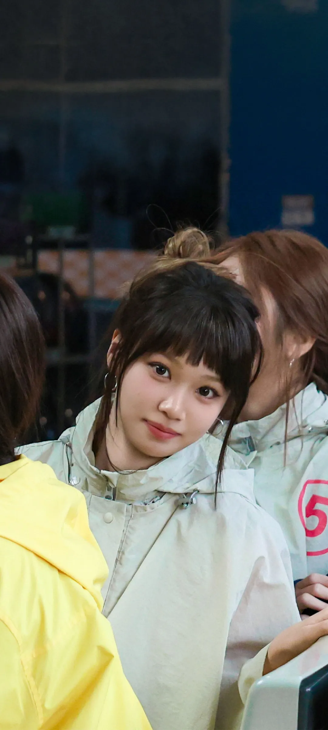 김채원 잠금화면 폰 배경화면 4K HD 다운로드 — 아이즈원, 르세라핌