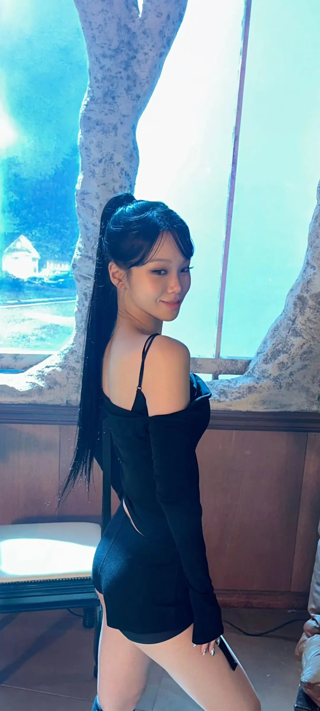 Kim Chae-won lock screen phone wallpaper 4K HD download — IZ*ONE, LE SSERAFIM