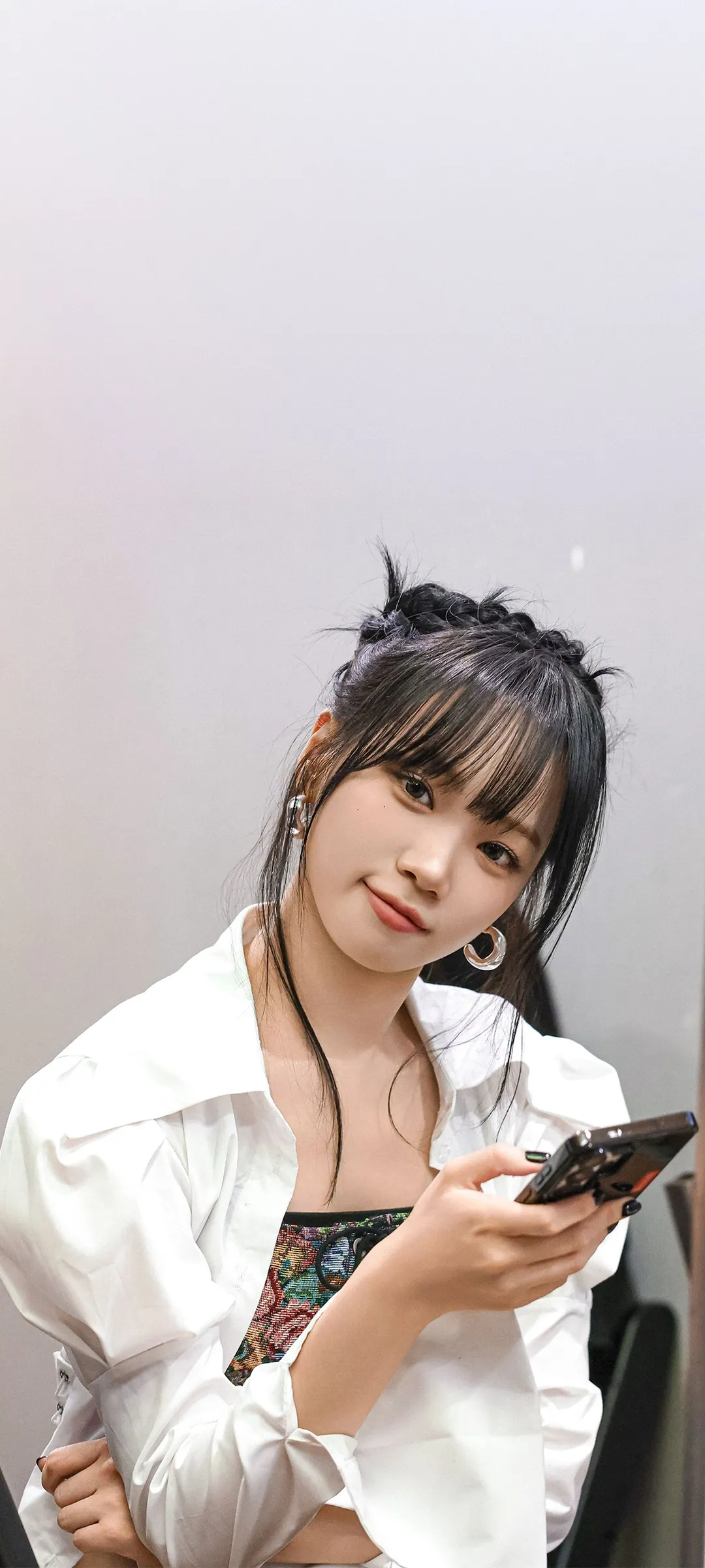 Kim Chae-won lock screen phone wallpaper 4K HD download — IZ*ONE, LE SSERAFIM