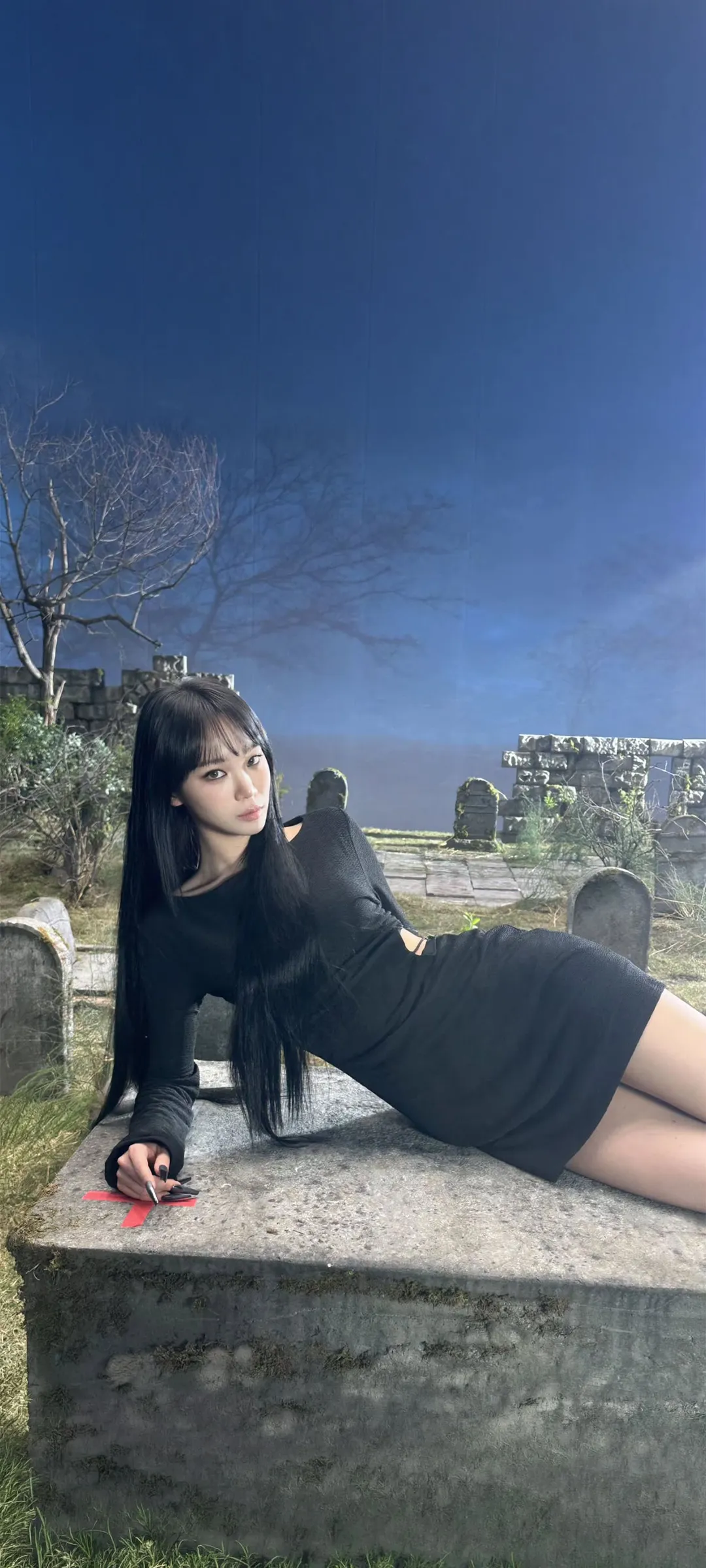 Kim Chae-won lock screen phone wallpaper 4K HD download — IZ*ONE, LE SSERAFIM