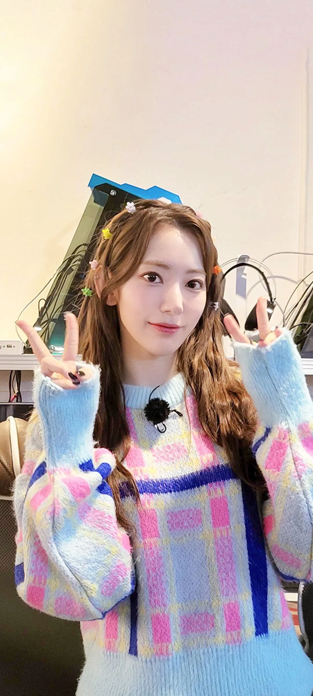 Fond d'écran de verrouillage mobile Sakura Miyawaki 4K HD télécharger — IZ*ONE, LE SSERAFIM