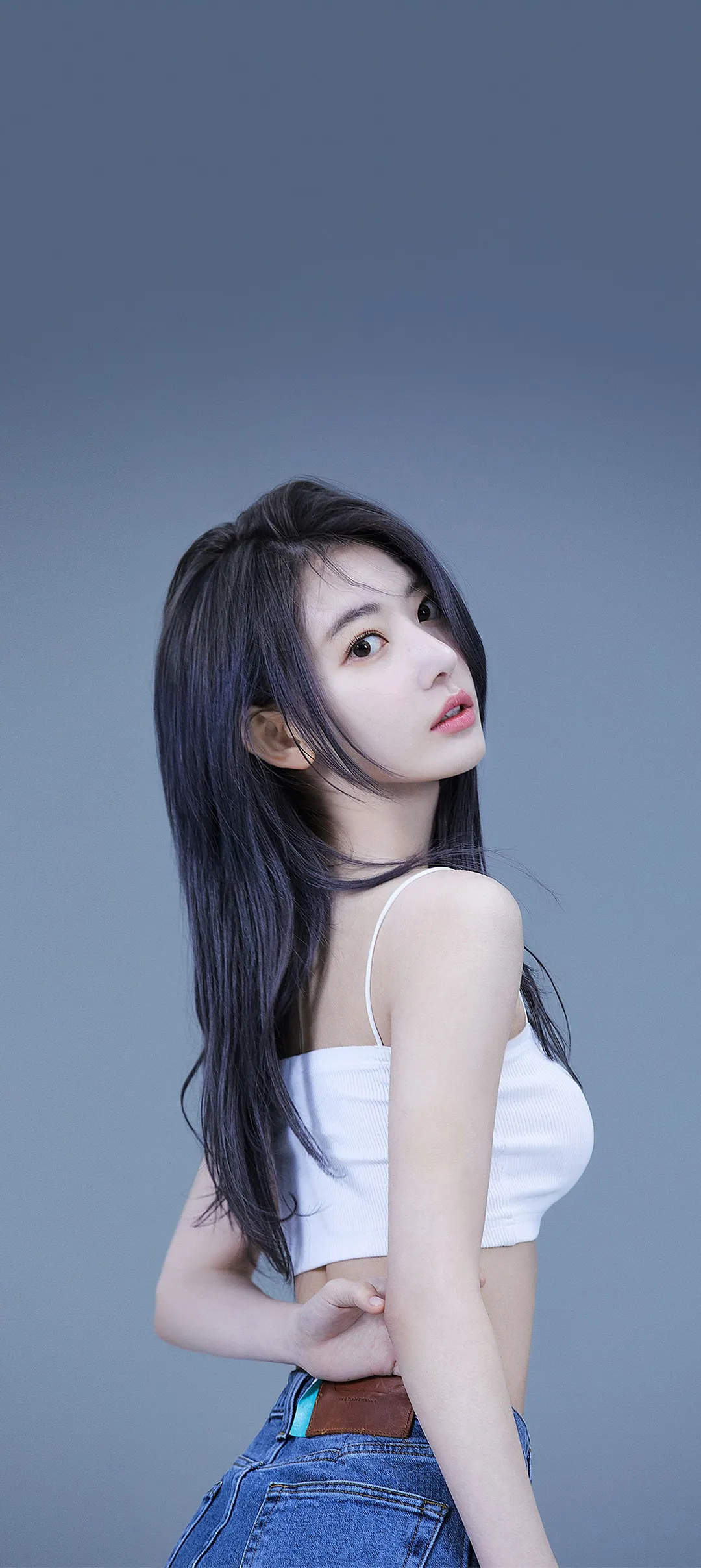 Fond d'écran de verrouillage mobile Sakura Miyawaki 4K HD télécharger — IZ*ONE, LE SSERAFIM