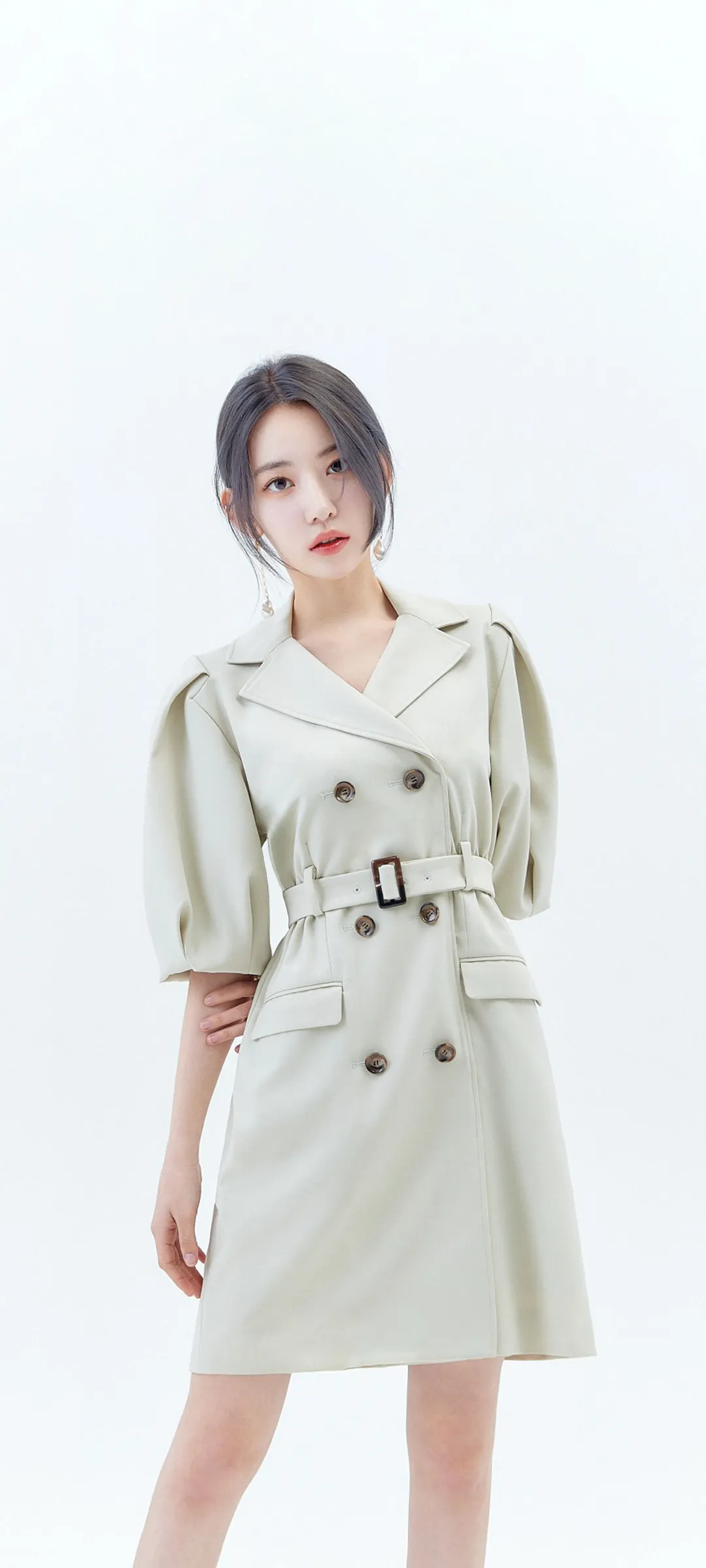 Fond d'écran de verrouillage mobile Sakura Miyawaki 4K HD télécharger — IZ*ONE, LE SSERAFIM