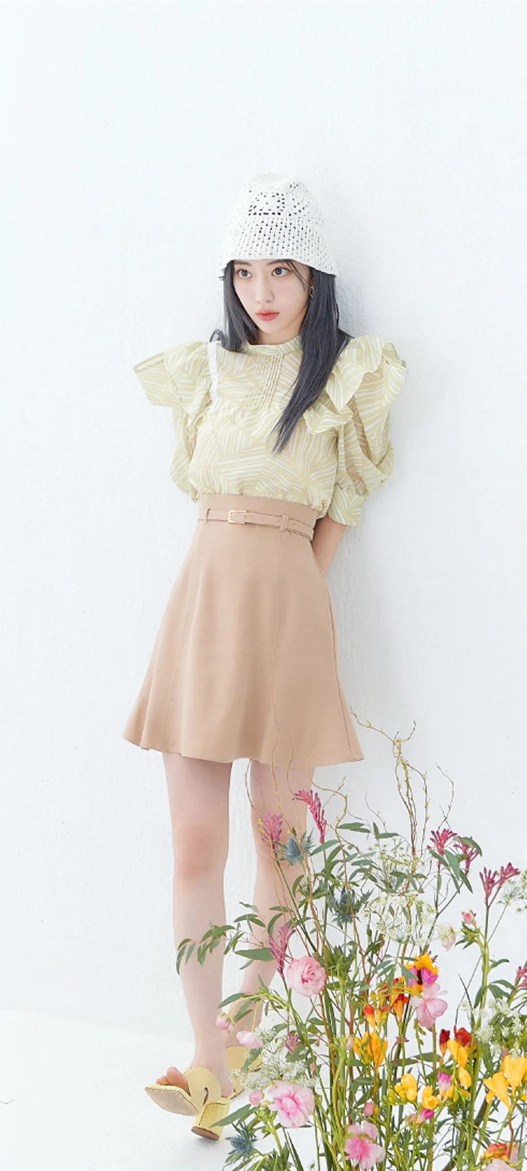 Fond d'écran de verrouillage mobile Sakura Miyawaki 4K HD télécharger — IZ*ONE, LE SSERAFIM
