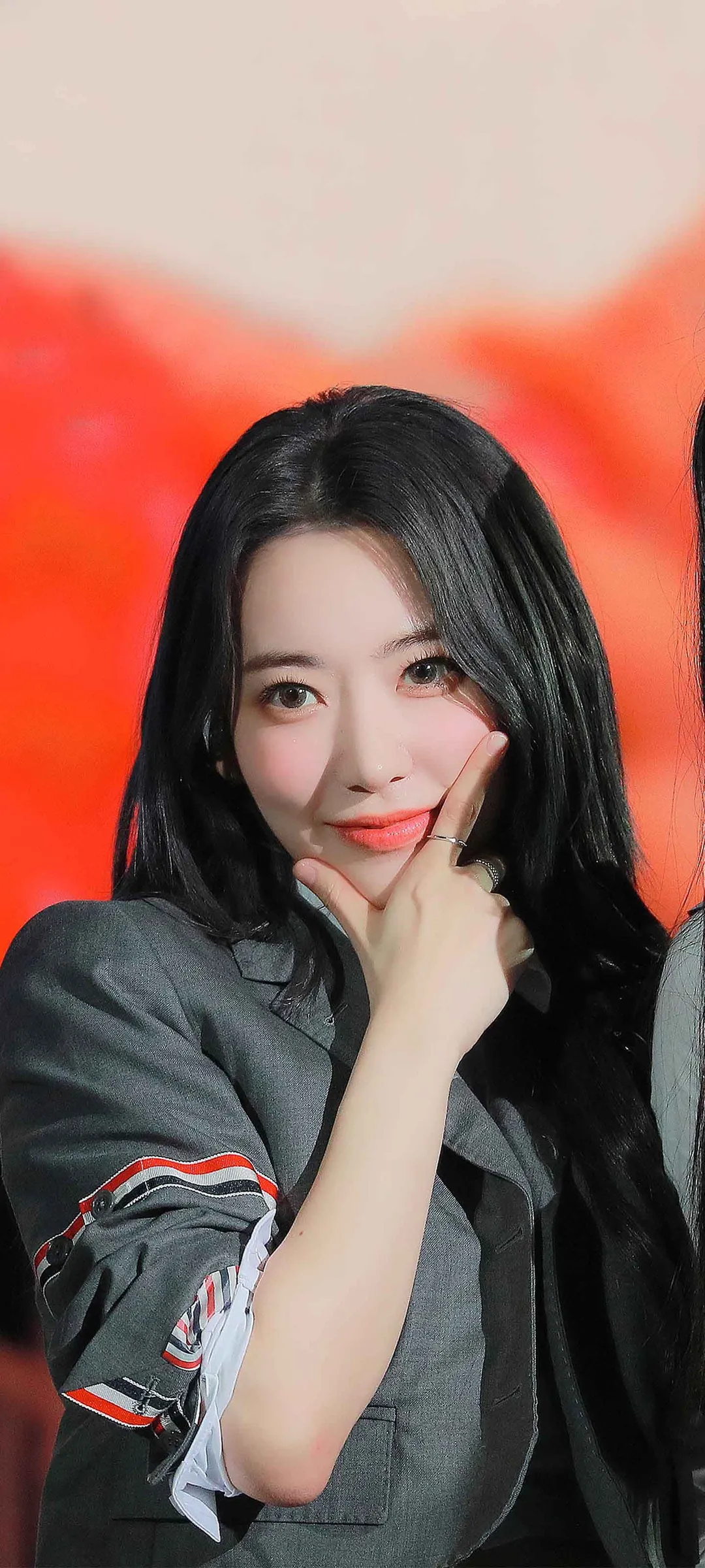 Fond d'écran de verrouillage mobile Sakura Miyawaki 4K HD télécharger — IZ*ONE, LE SSERAFIM