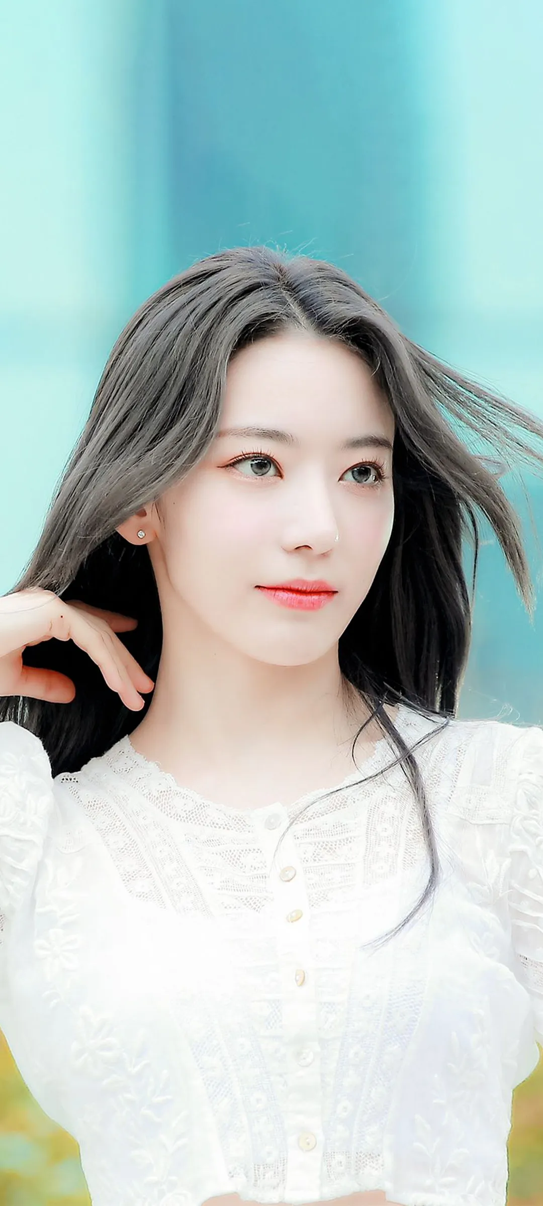 Fond d'écran de verrouillage mobile Sakura Miyawaki 4K HD télécharger — IZ*ONE, LE SSERAFIM