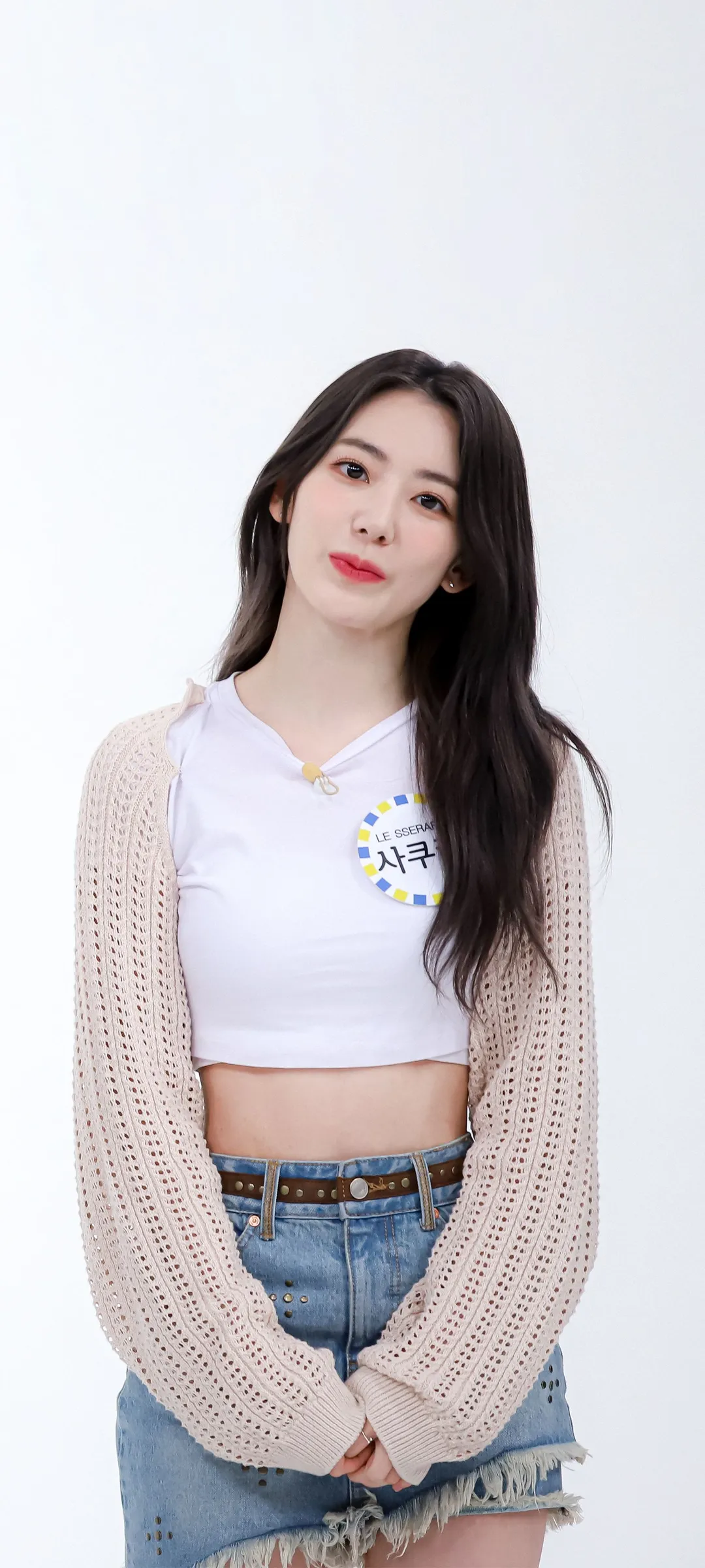 Fond d'écran de verrouillage mobile Sakura Miyawaki 4K HD télécharger — IZ*ONE, LE SSERAFIM
