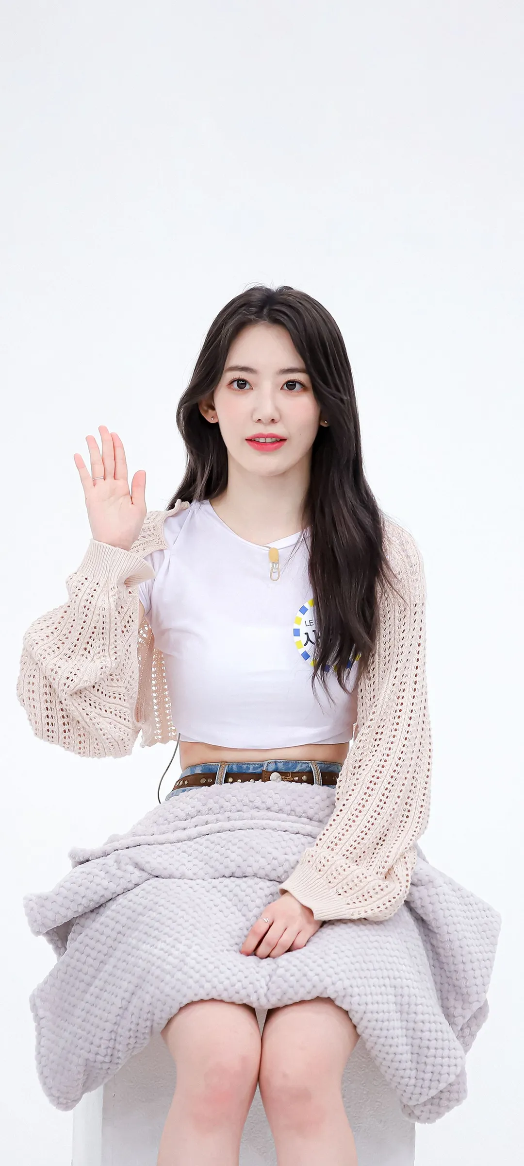 Fond d'écran de verrouillage mobile Sakura Miyawaki 4K HD télécharger — IZ*ONE, LE SSERAFIM