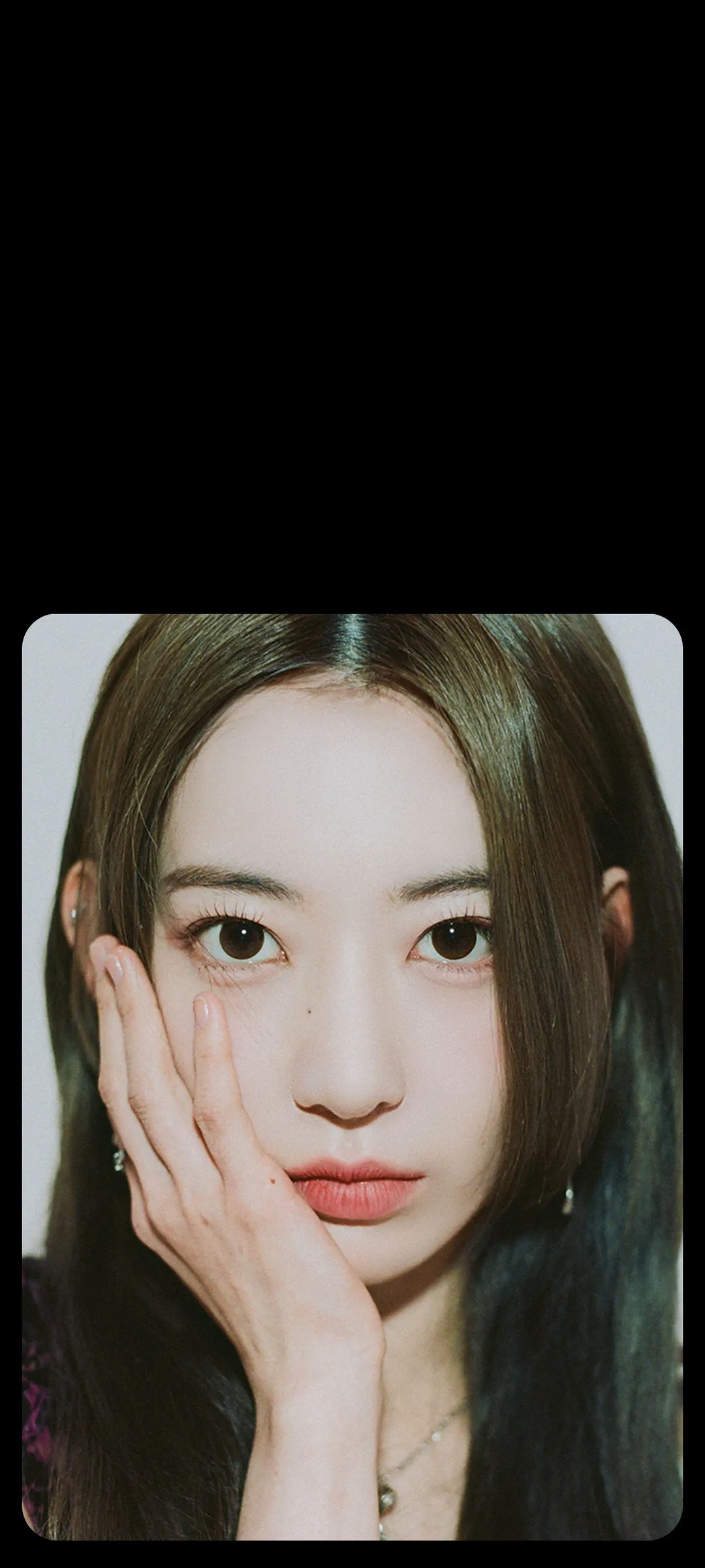 Fond d'écran de verrouillage mobile Sakura Miyawaki 4K HD télécharger — IZ*ONE, LE SSERAFIM