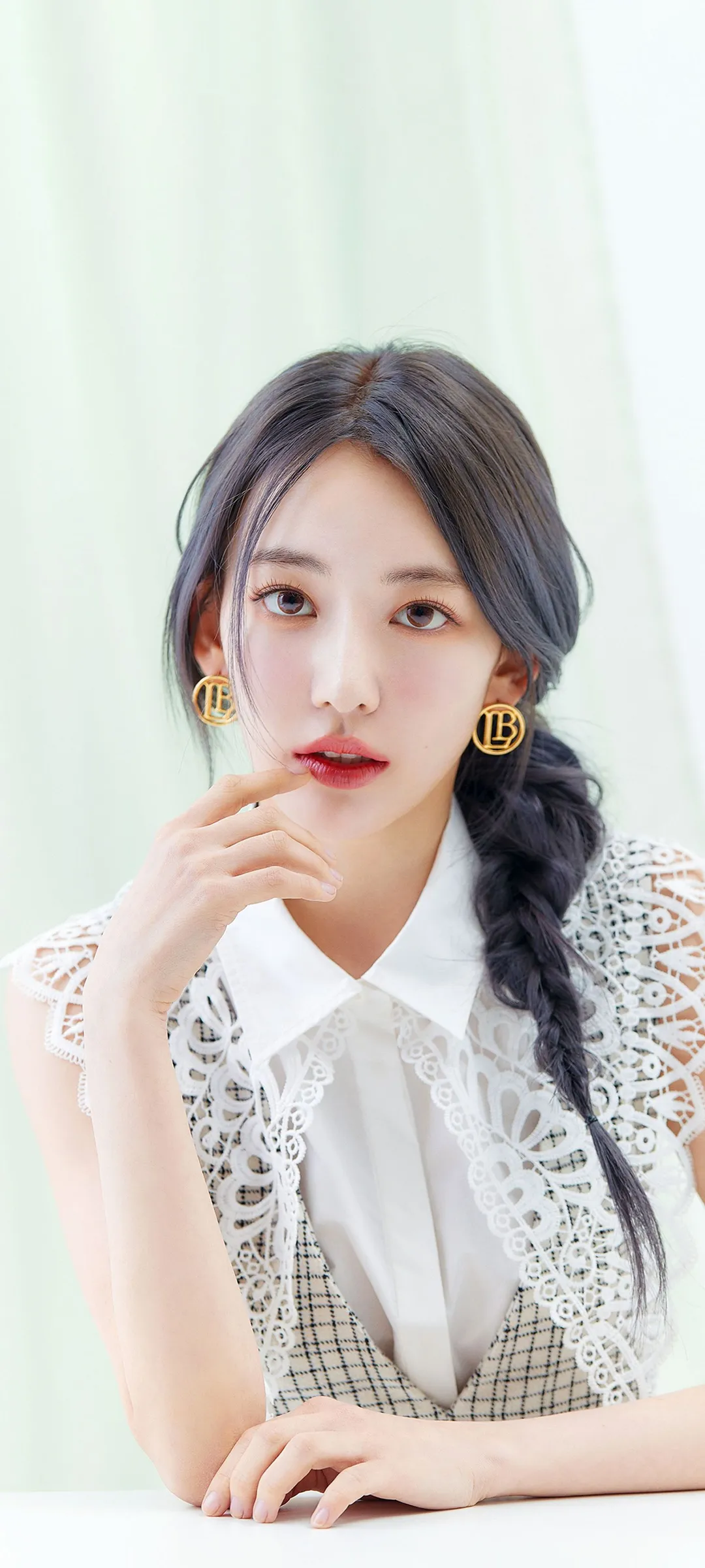 Sakura Miyawaki kilit ekranı telefon duvar kağıdı 4K HD i̇ndir — IZ*ONE, LE SSERAFIM